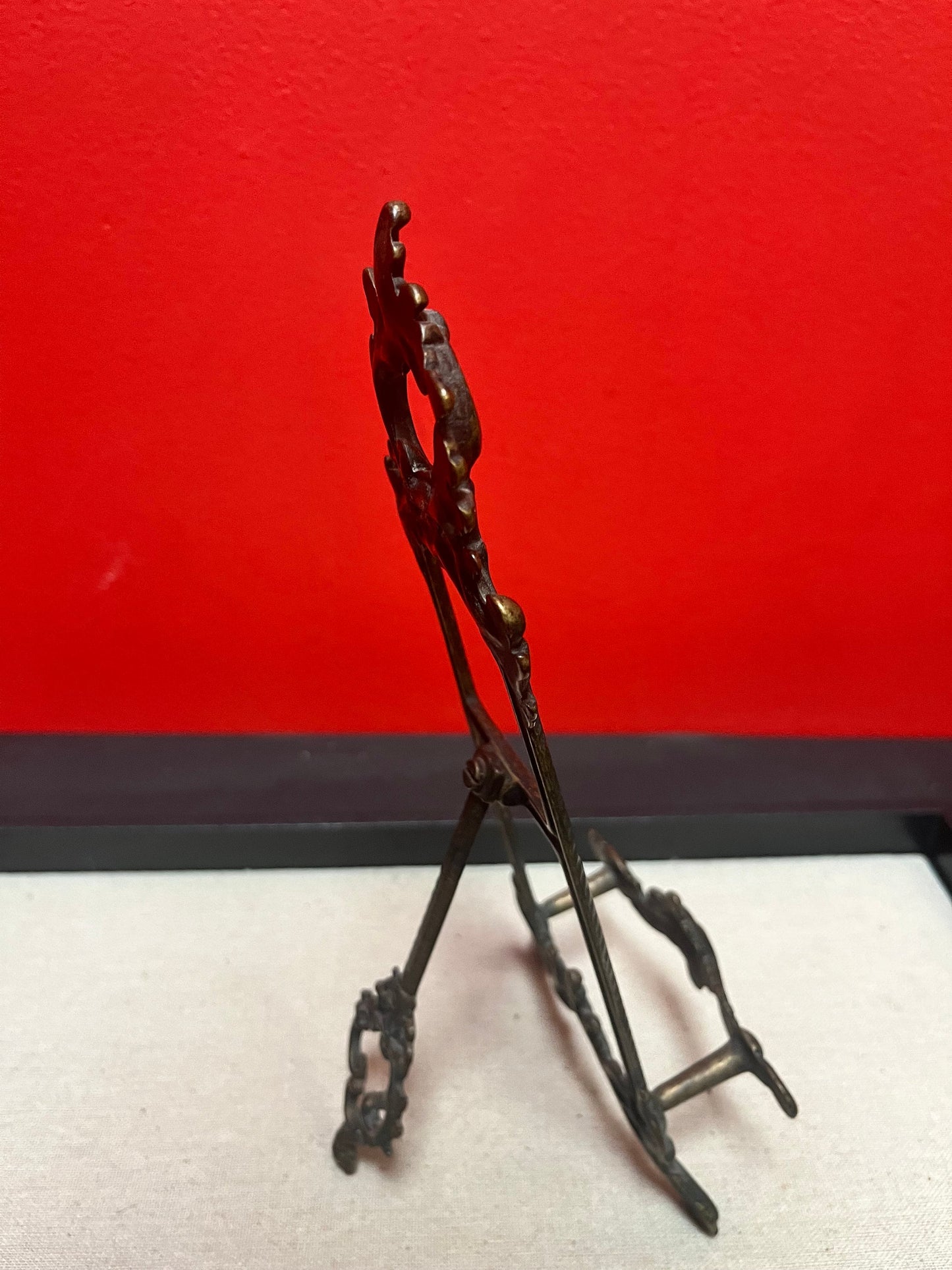 Stunning 10 by 4 inch wide bronze antique easel