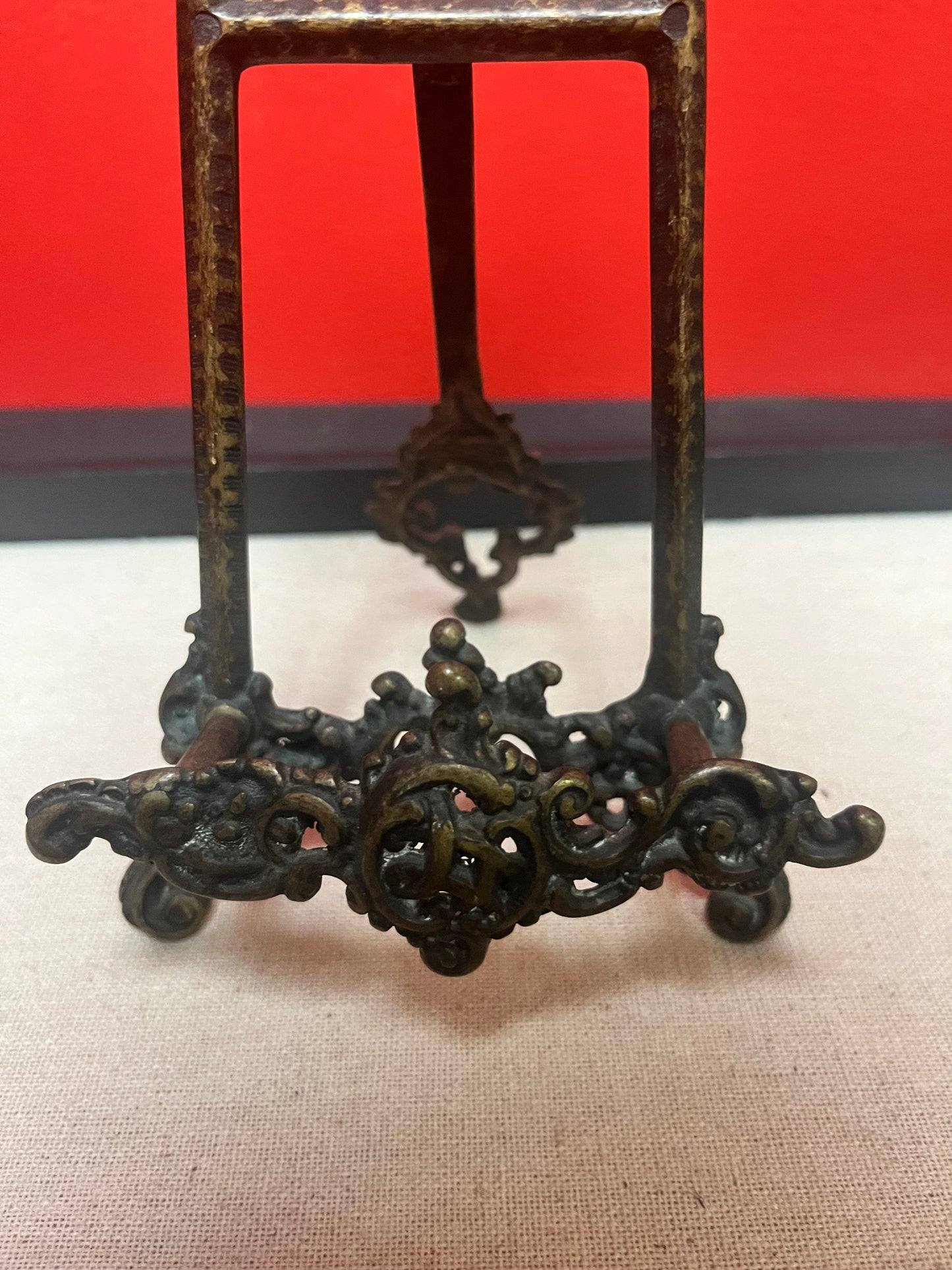 Stunning 10 by 4 inch wide bronze antique easel