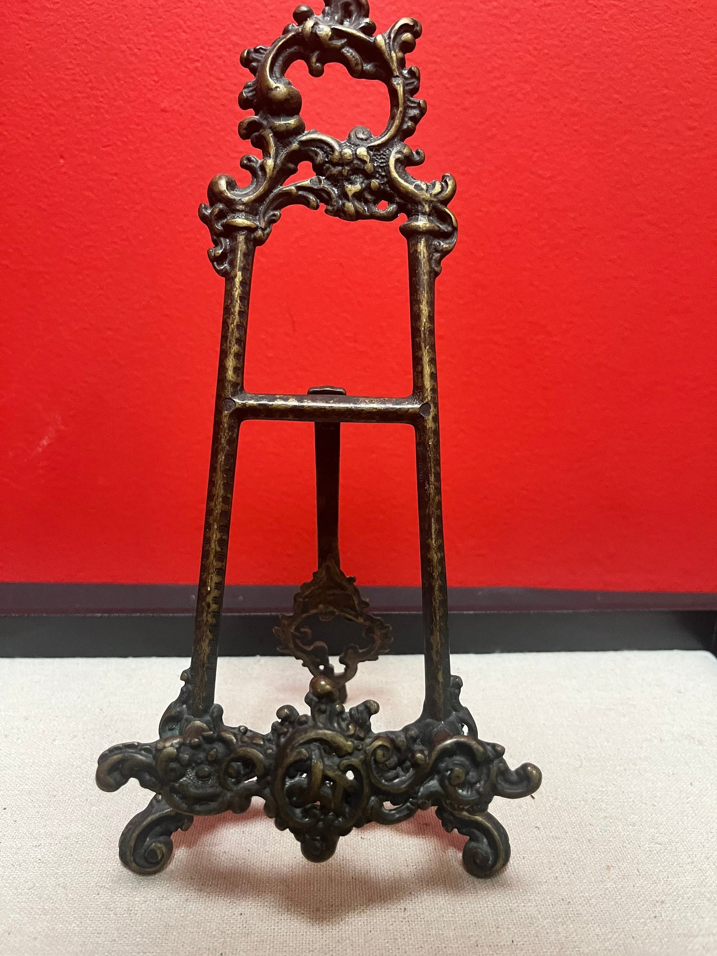 Stunning 10 by 4 inch wide bronze antique easel