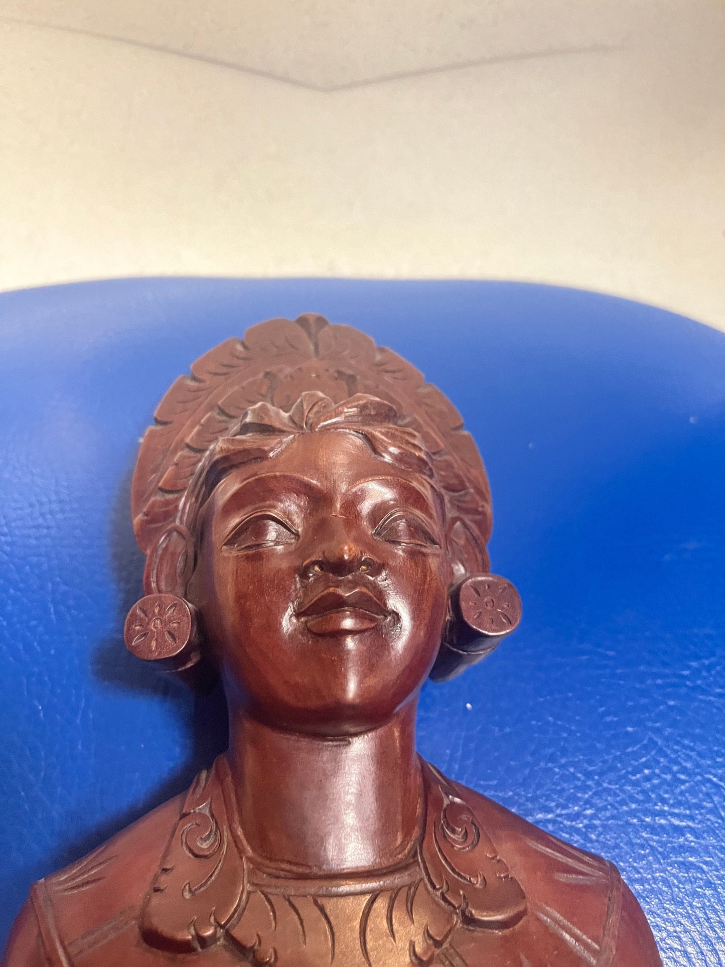 10 inch high Balinese singer janger carved bust