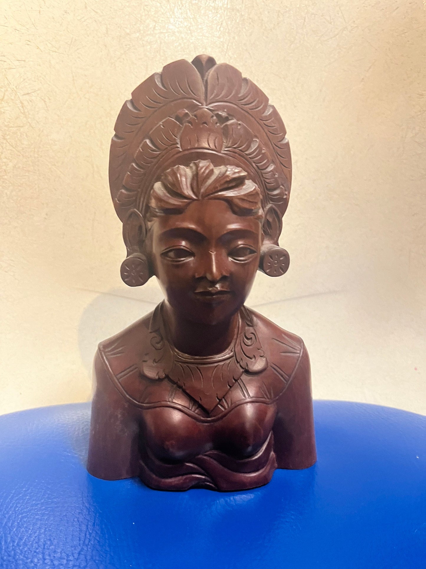 10 inch high Balinese singer janger carved bust