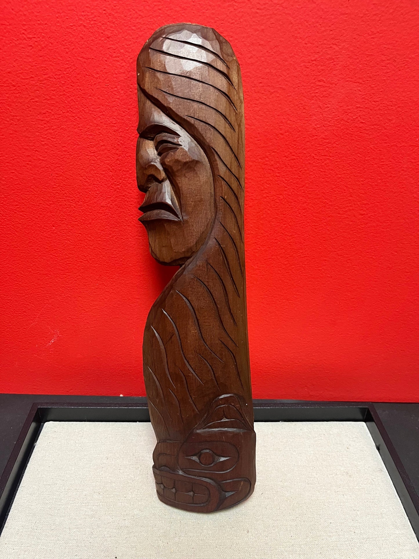 Lovely 16 inch tall Bradley Joseph Junior indigenous first nations Pacific Northwest coast chief bear plaque