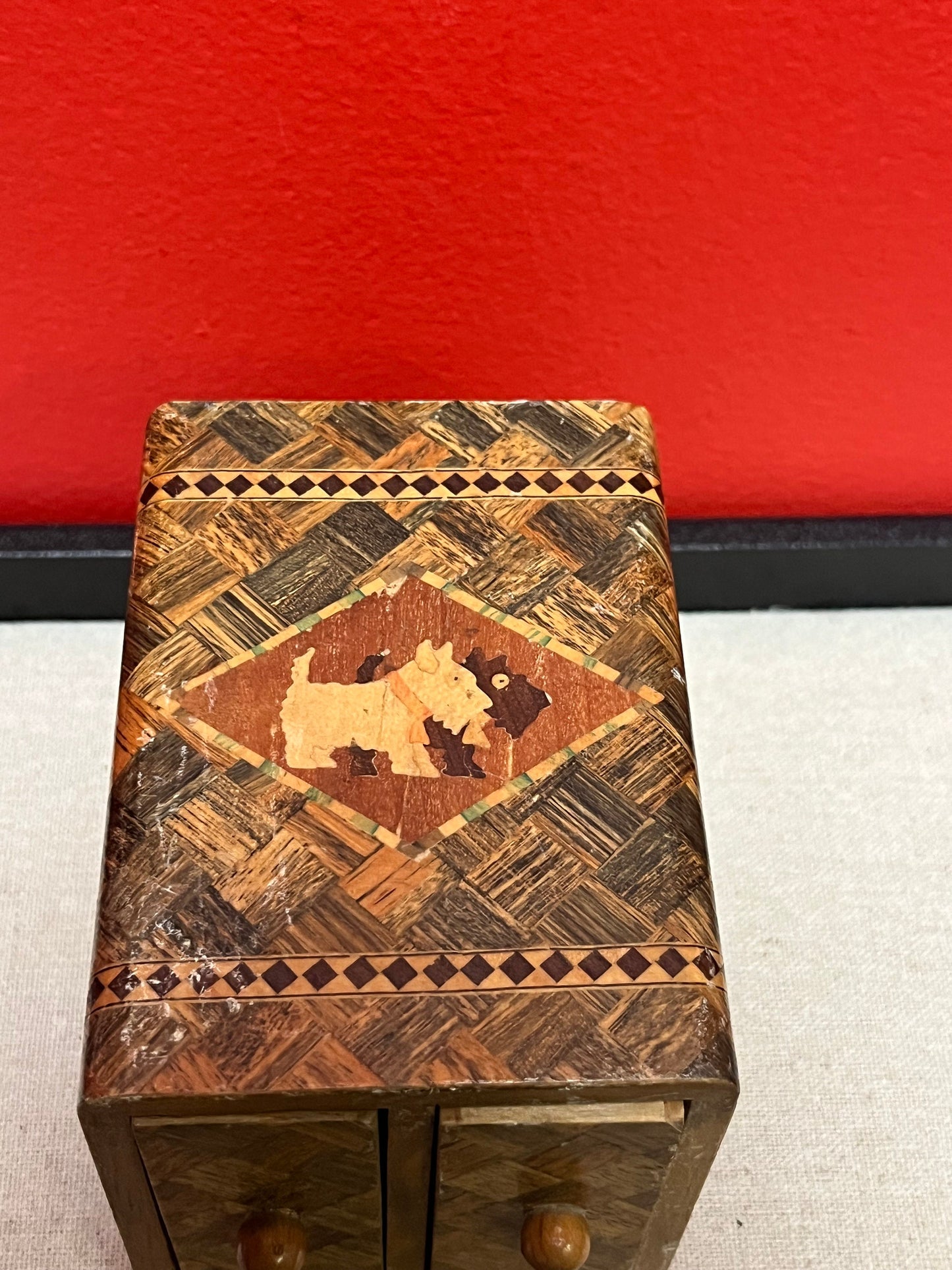 Lovely antique English 4 x 3 x 2 wide inlaid wooden playing card box with Scotty dogs on top minor scratches