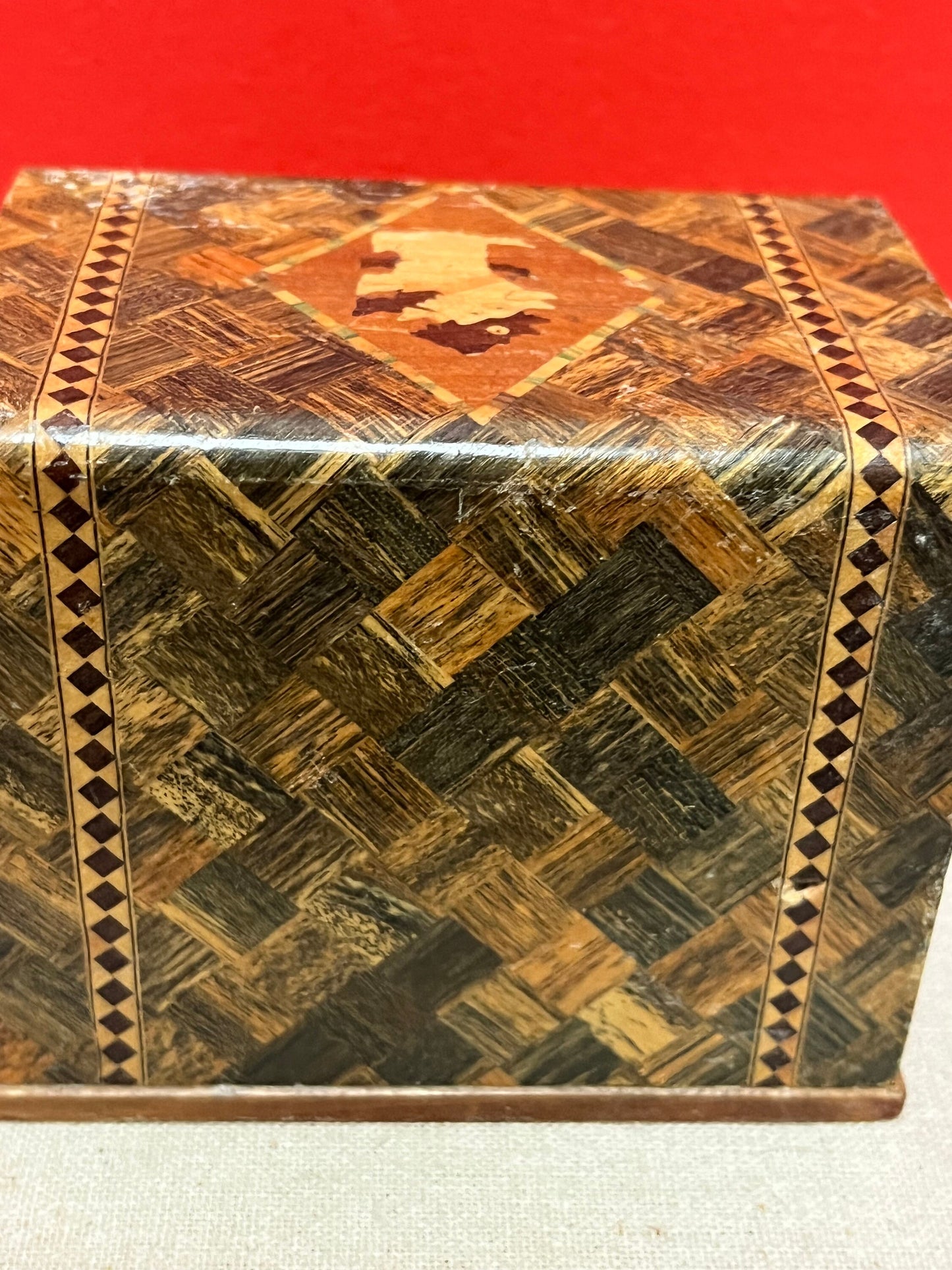 Lovely antique English 4 x 3 x 2 wide inlaid wooden playing card box with Scotty dogs on top minor scratches