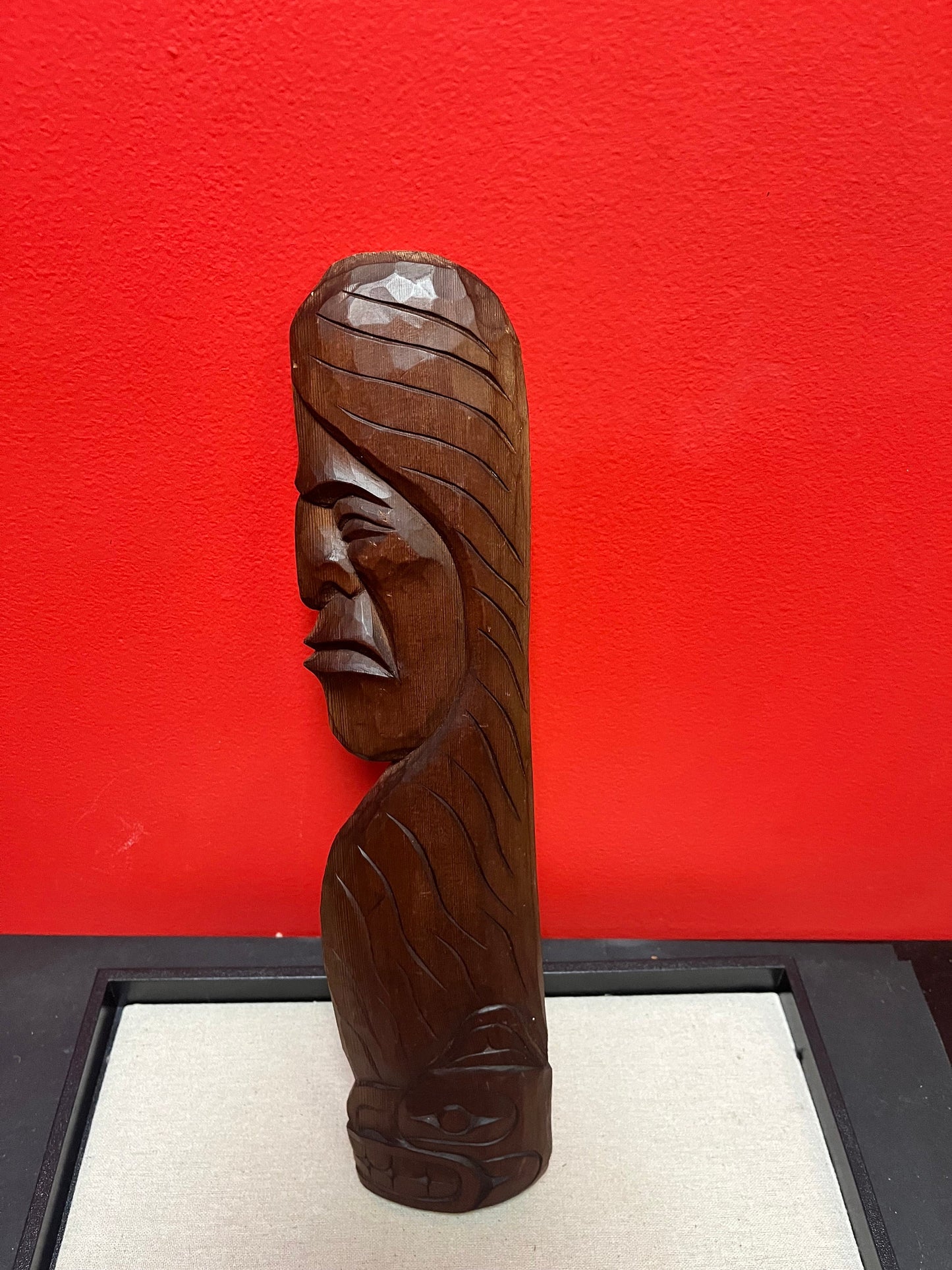 Lovely 16 inch tall Bradley Joseph Junior indigenous first nations Pacific Northwest coast chief bear plaque