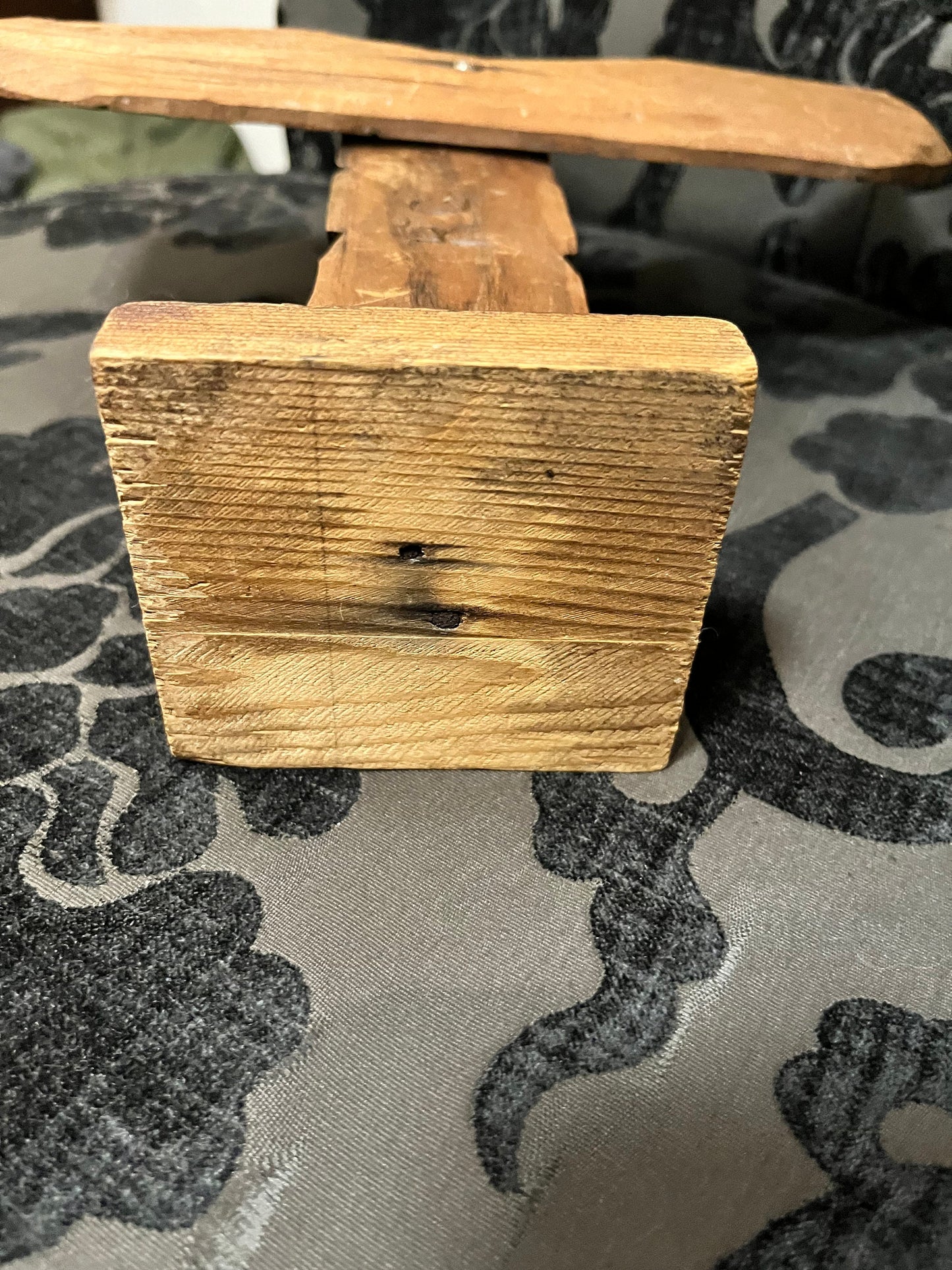 A  Beautiful 11 x 10“ wide primitive indigenous, first nations, Pacific Northwest coast signed totem pole  great transformation piece