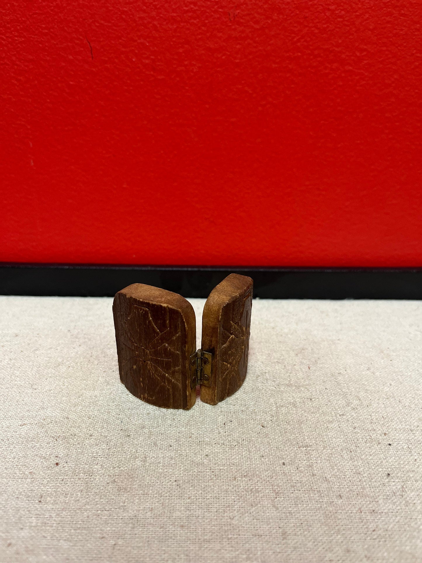 Lovely 2 inch handpainted eastern European icon great condition tiny beauty