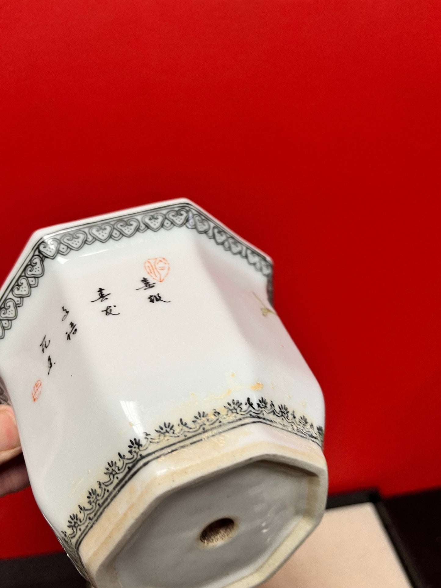 5 x 4“ high Chinese signed porcelain plant pot great condition