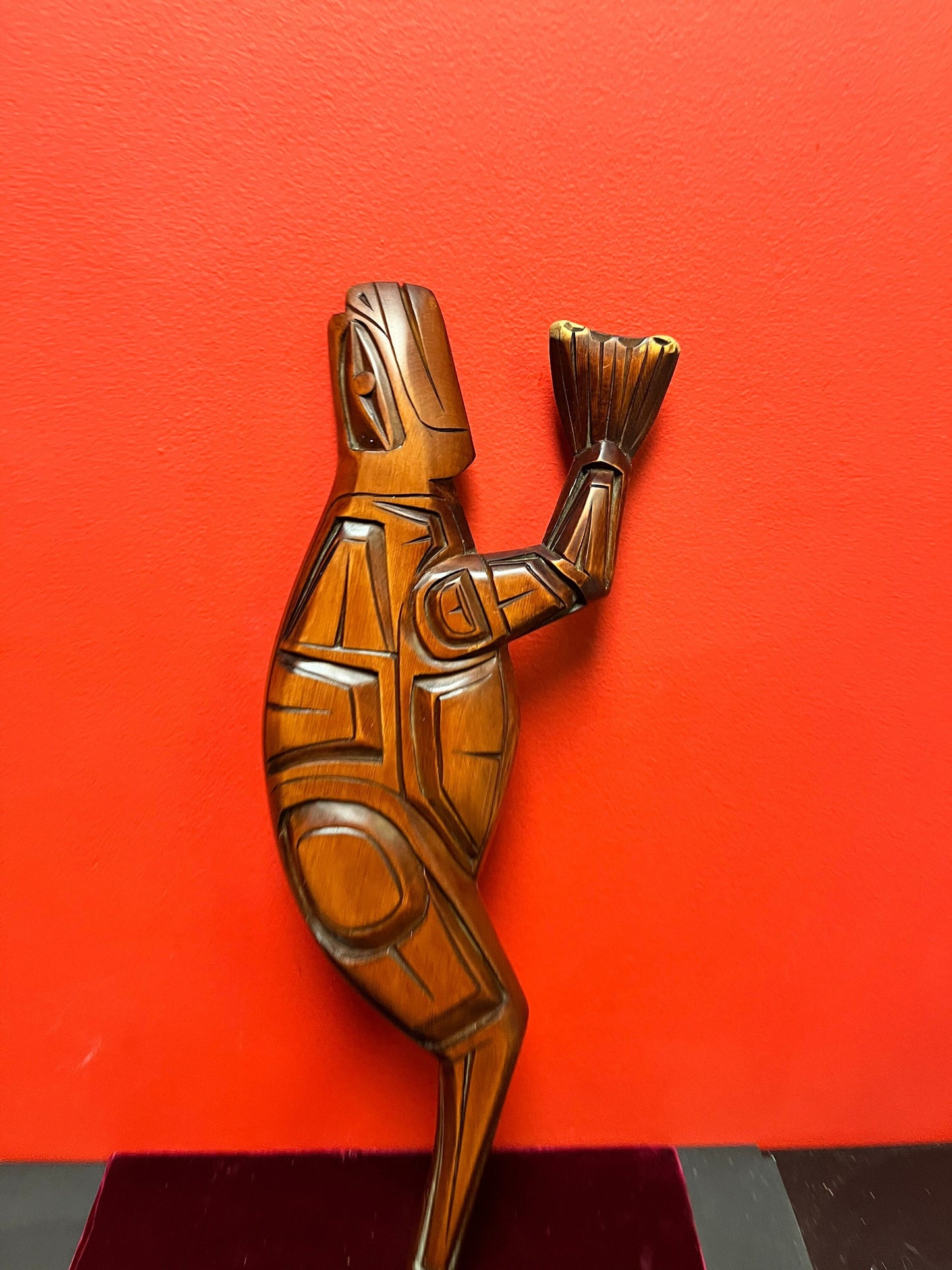 21 inch indigenous first nations pacific northwest coast signed frog man carving  great detail  wow