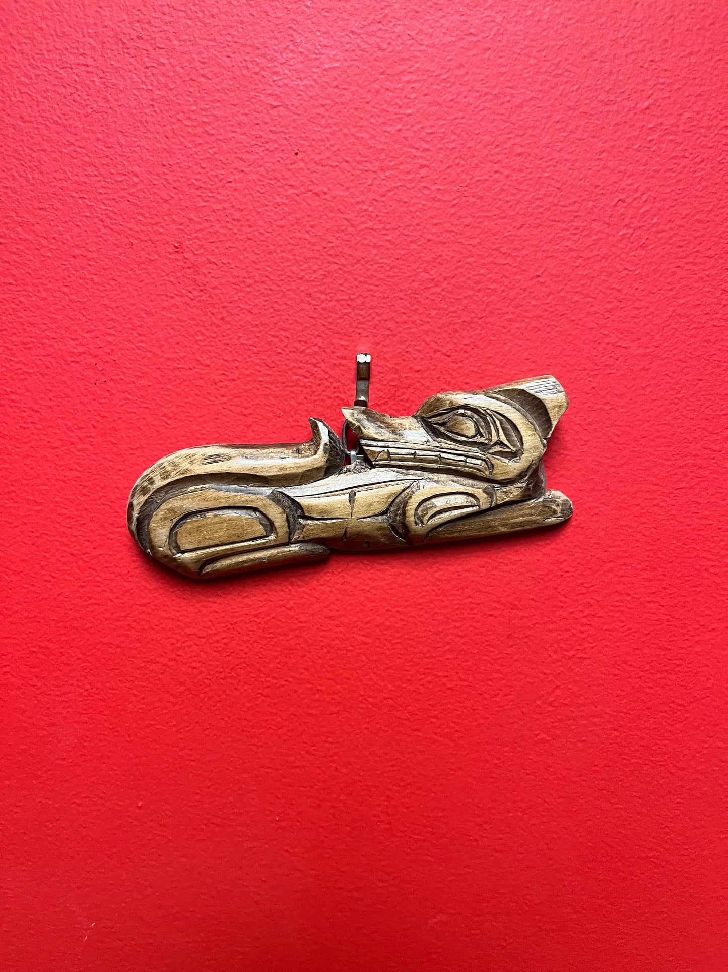 Beautiful 6.5 inch indigenous first nations, Pacific Northwest coast Cedar Wolf plaque by Clara August  great detail