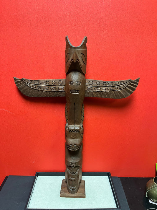 Stunning approx  1960s Raymond Shaw transformation totem pole with wings   24 x 20 wide  indigenous Pacific Northwest Coast
