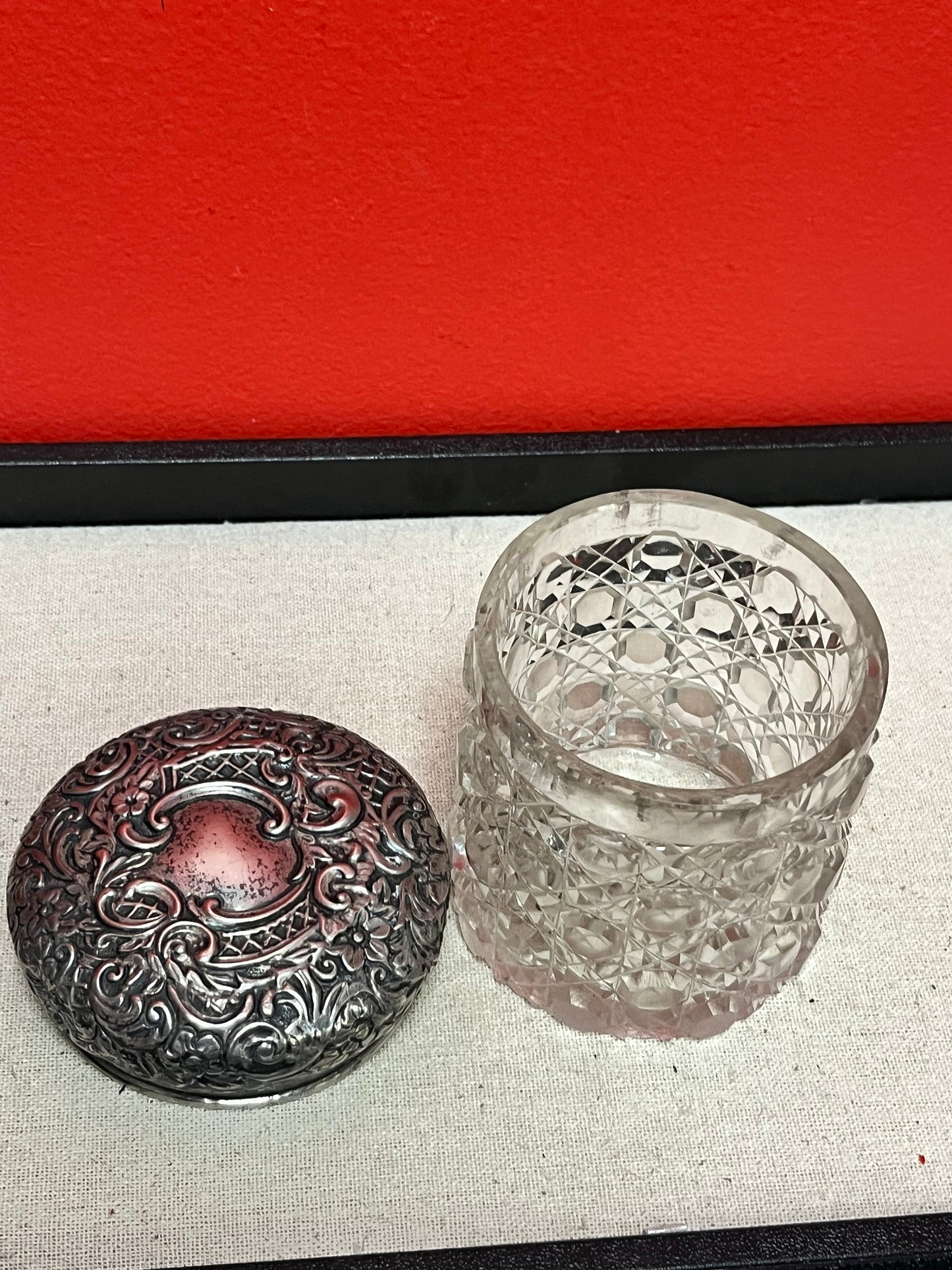 Lovely lodge 3 inch sterling English silver and crystal powder jar  good condition see photos