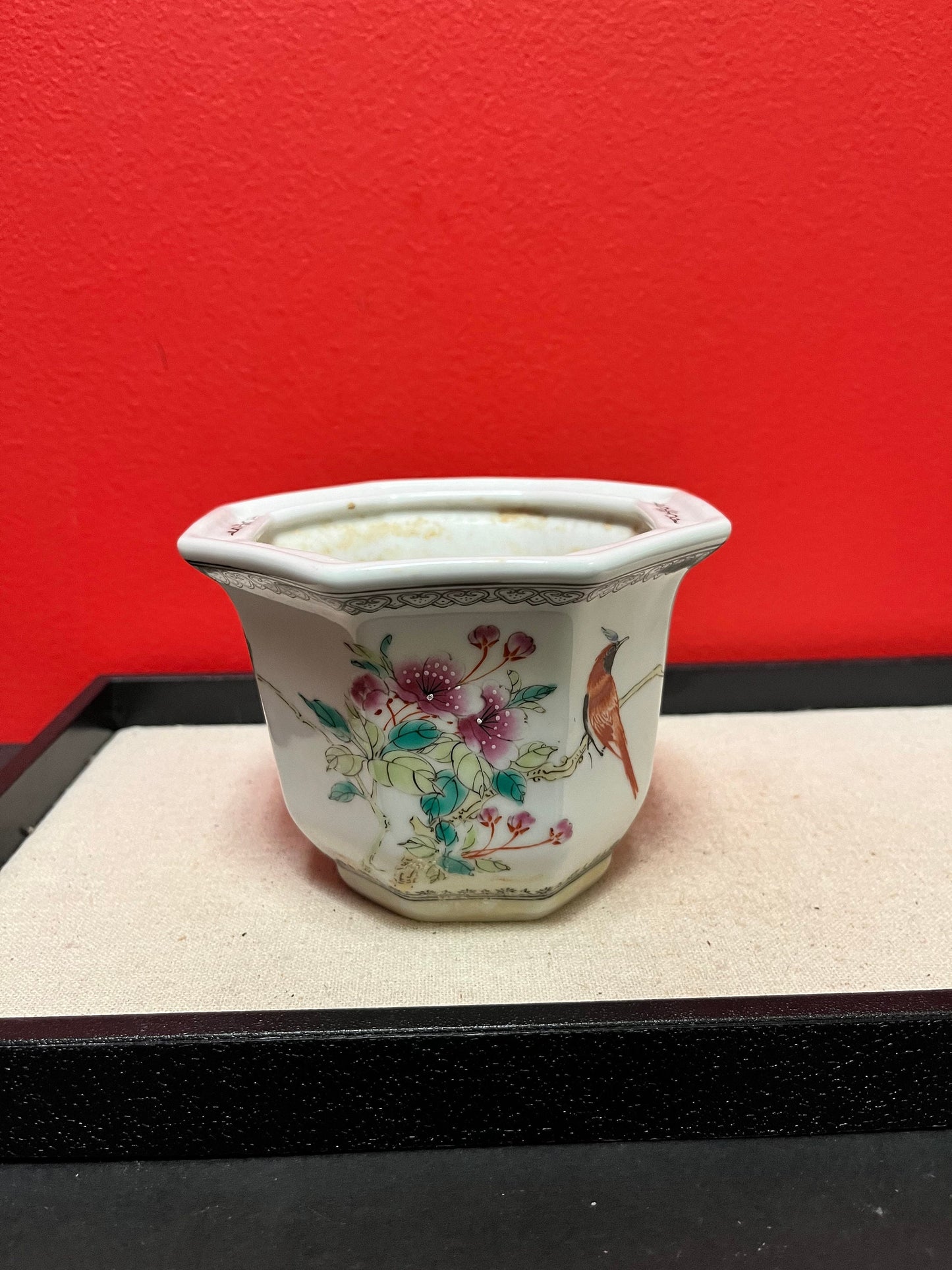 5 x 4“ high Chinese signed porcelain plant pot great condition