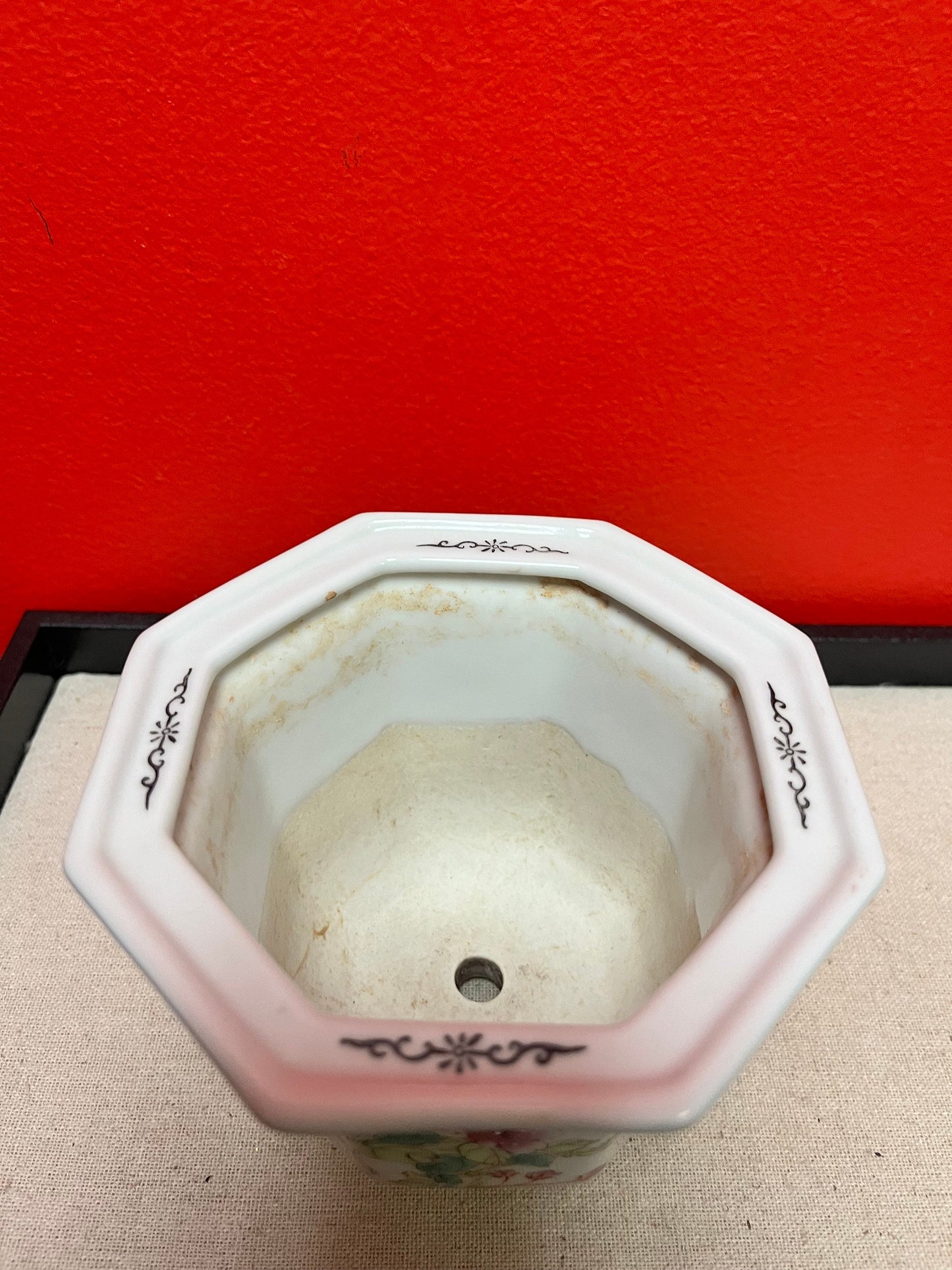 5 x 4“ high Chinese signed porcelain plant pot great condition