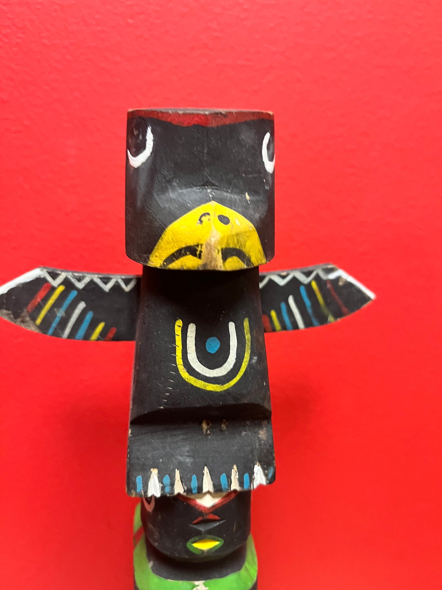 A  14 x 6 wide stunning  older primitive, signed indigenous first nations Pacific northwest coast totem pole in great condition