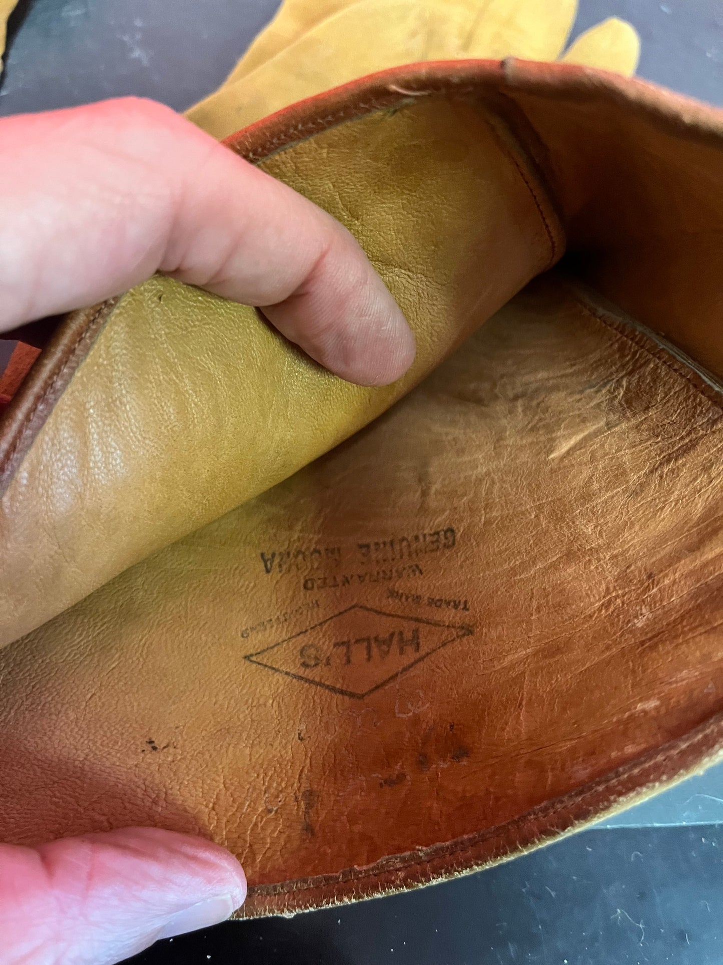 Lovely 12 inch Canadian leather vintage, indigenous gloves