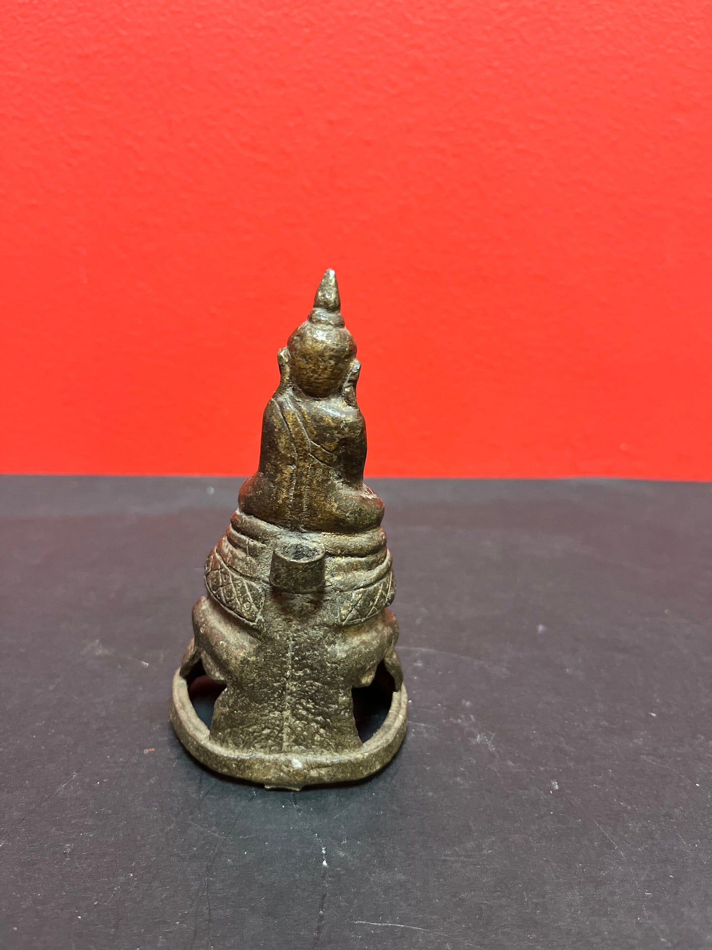Museum quality ancient 5 inch bronze statue of a Buddha   intense quality and detail