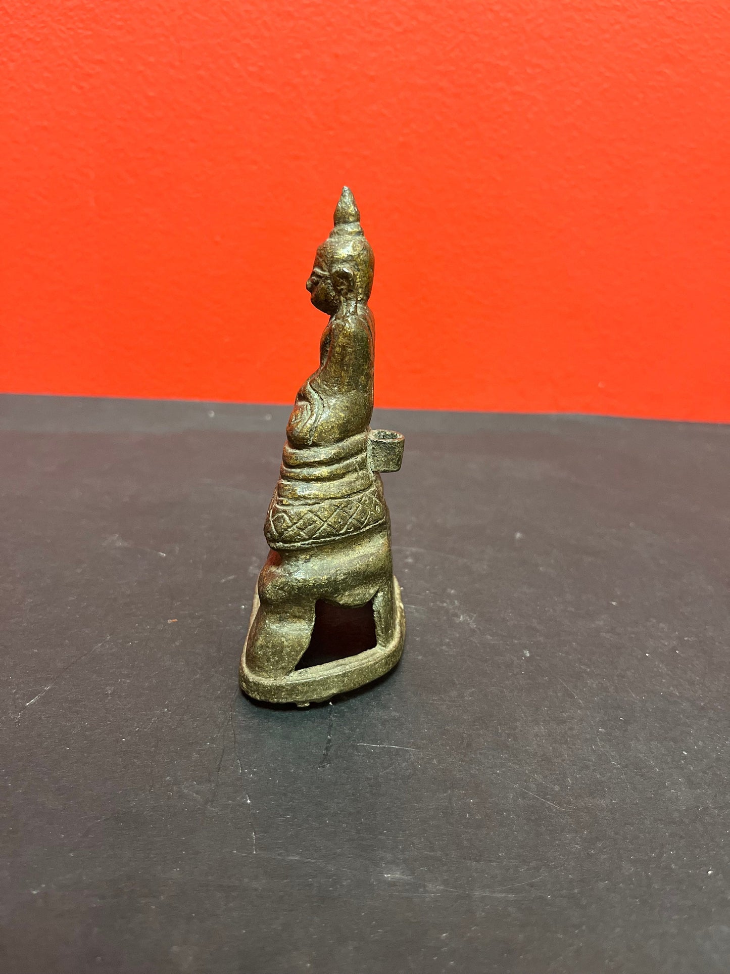 Museum quality ancient 5 inch bronze statue of a Buddha   intense quality and detail