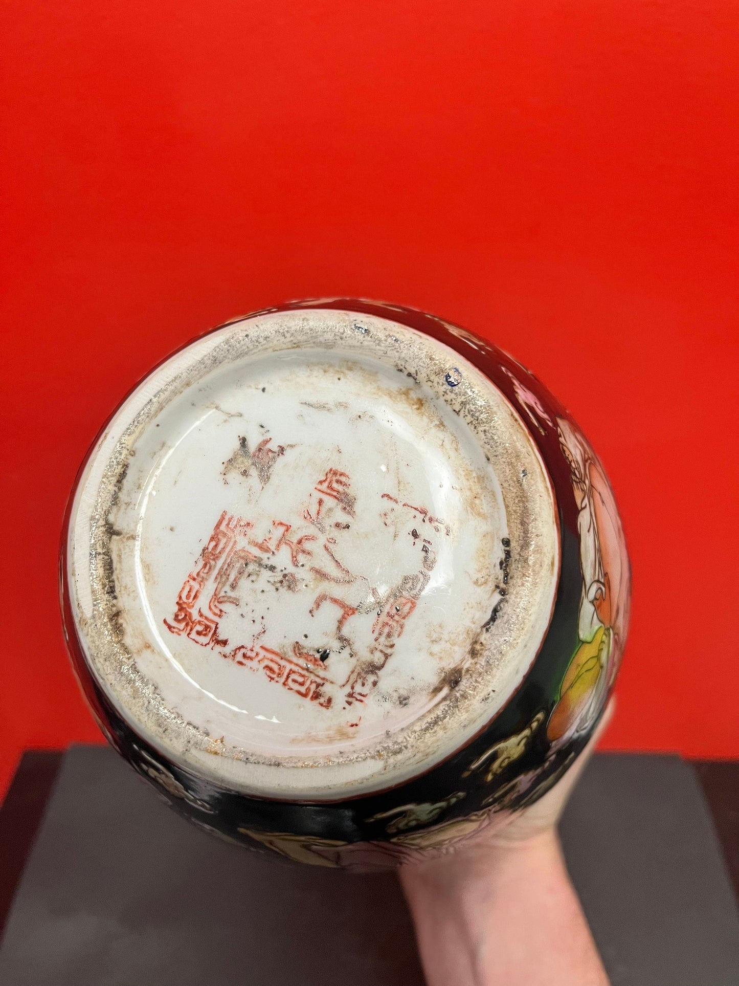 Stunning antique Chinese, 9 inch porcelain vase   heavily decorated with a unique Buddha scene and a stunning piece