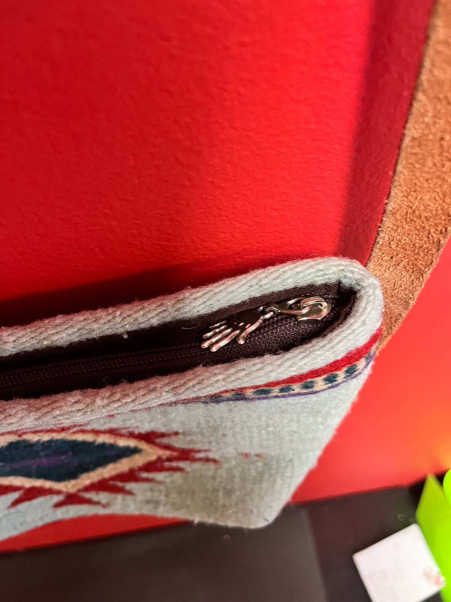 Lovely vintage tribal Mexican handbag  11 x 7“ high with long leather strap - Navajo style in great condition