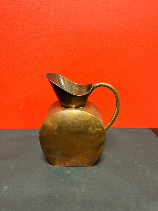 Lovely antique 9 x 7 wide copper jug  good old condition but see photos