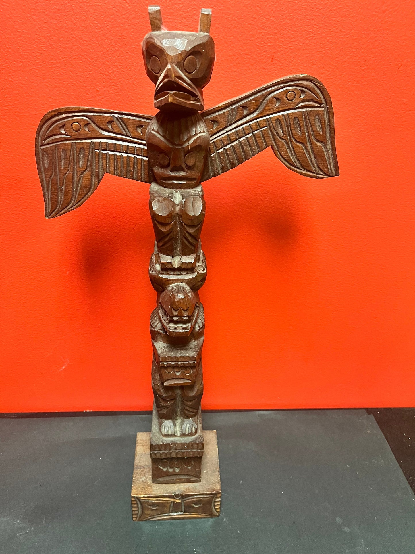 A Indigenous stunning 20 x 10 inches First Nations Pacific Northwest totem pole attributed to jimmy john 1876 - 1978 Nuuchah Nulth