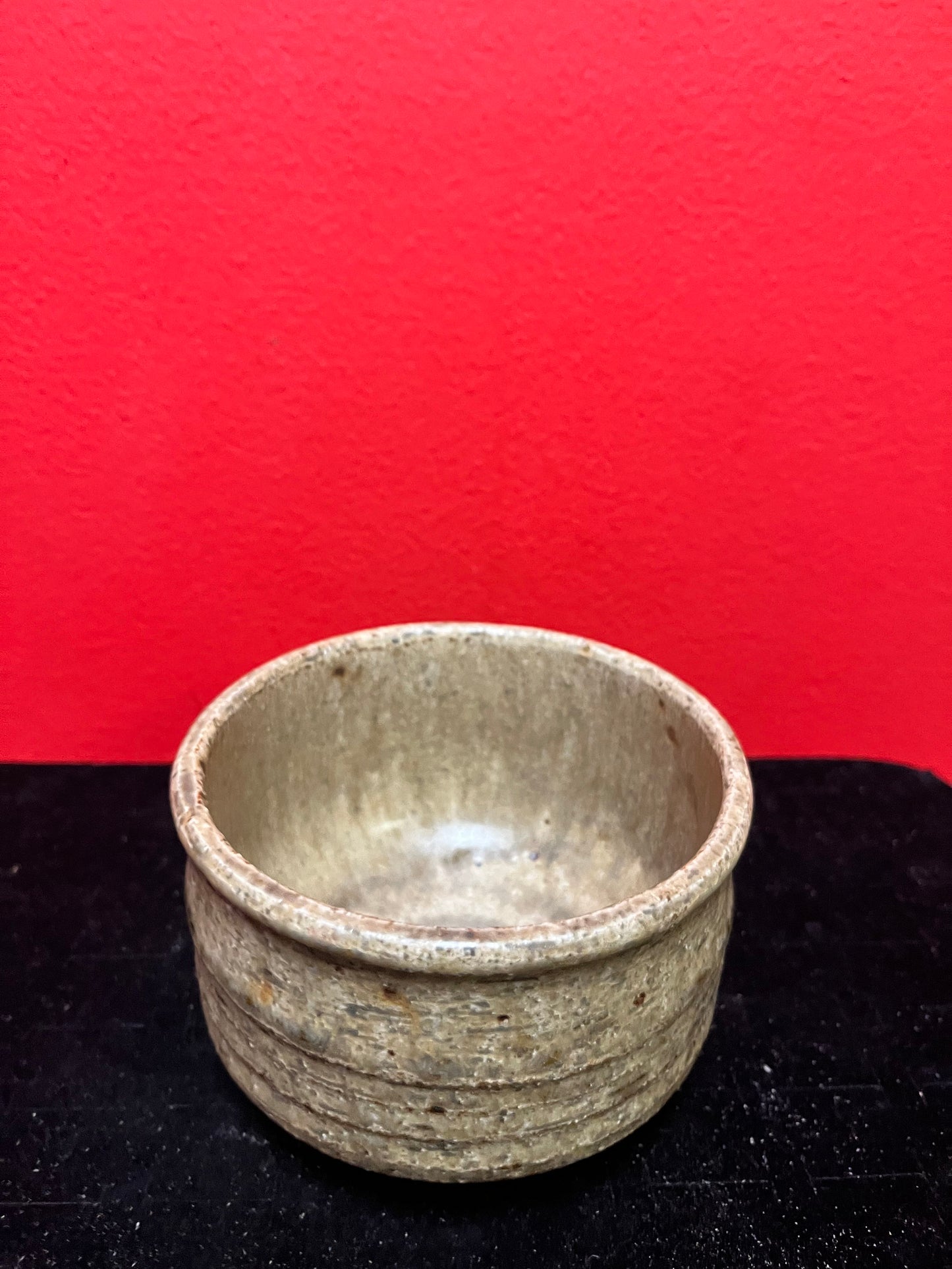 A  Fabulous 4 inch wide Canadian Japanese pottery  Wayne Ngan  perfect condition  unsigned certified by expert -