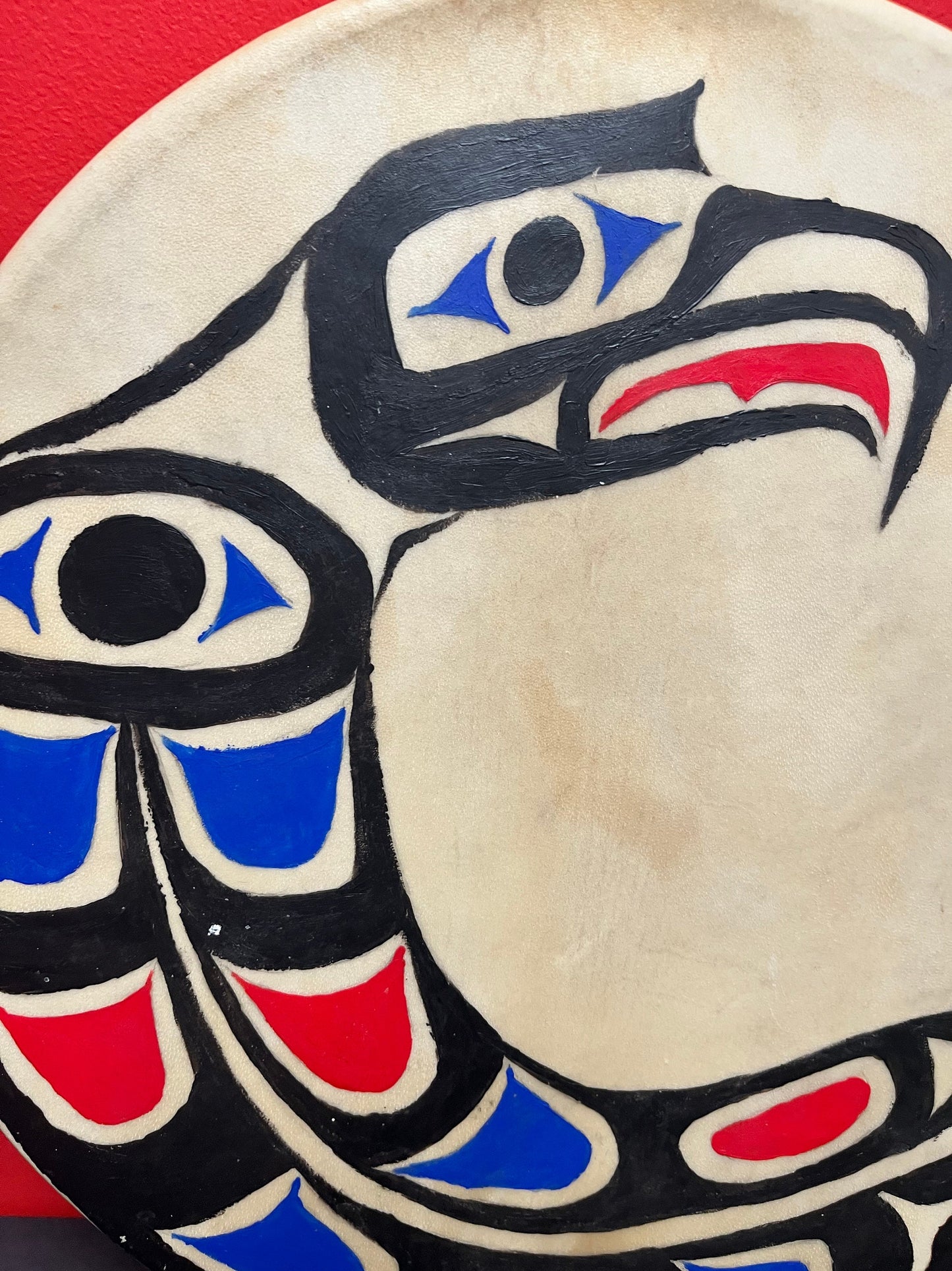 Fabulous indigenous first nations Pacific northwest coast signed 16“ x 3“ thick drum with amazing sound  ceremonial piece