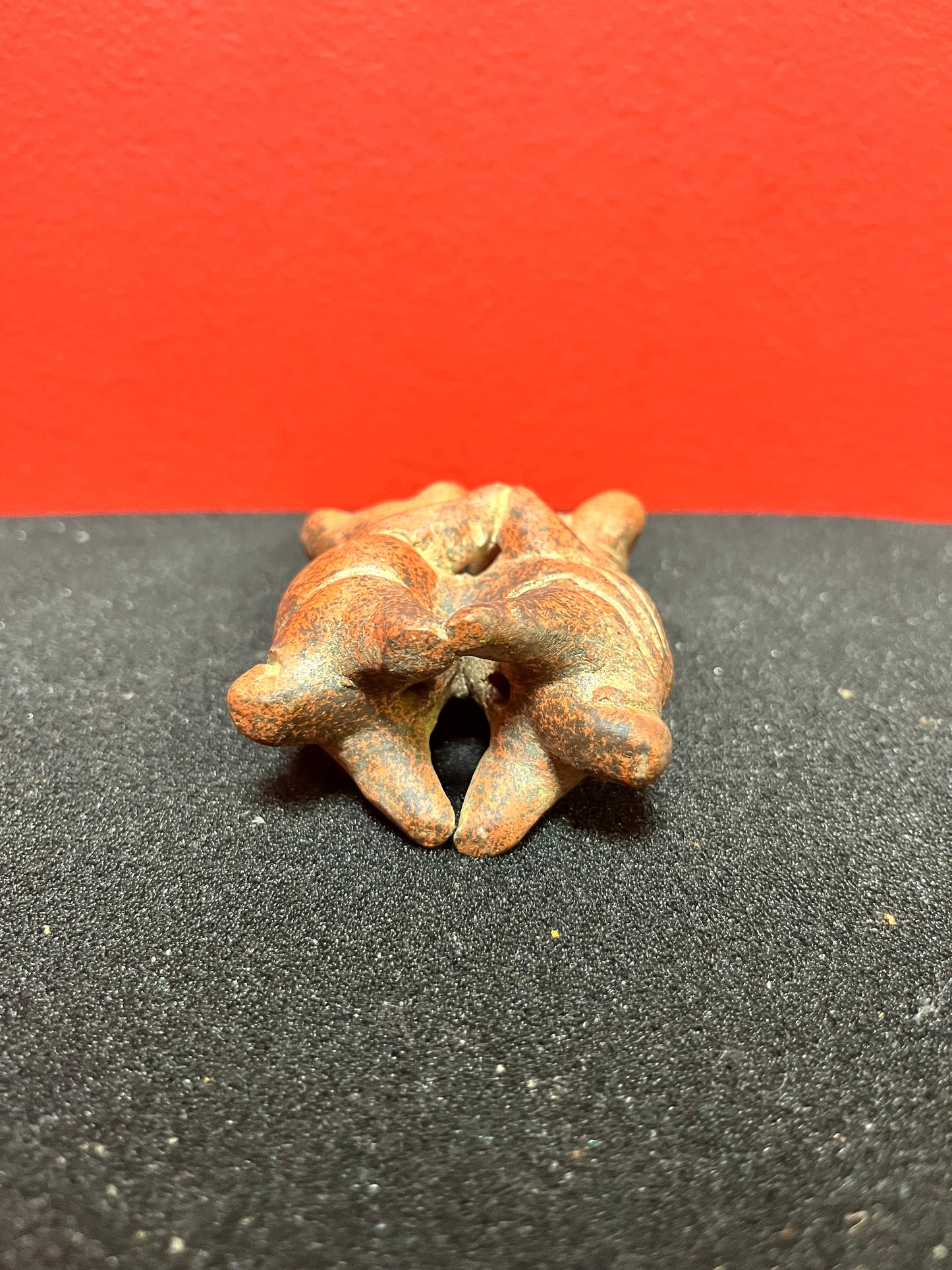 3 inch high vintage Colombian Clay statue of pigs kissing  whimsical statue in perfect condition