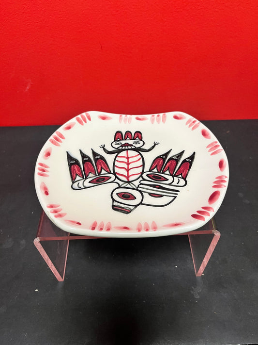 A   Lovely 7 inch Lambert pottery raven dish  indigenous, first nations Vancouver pottery  good condition  and wonderful imagery