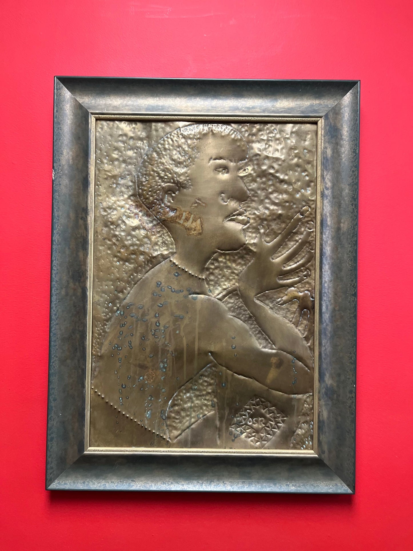 Stunning African 29 x 22“ wide bronze plaque in elegant frame  Unbelievable patina and detail  heavy and ready to hang