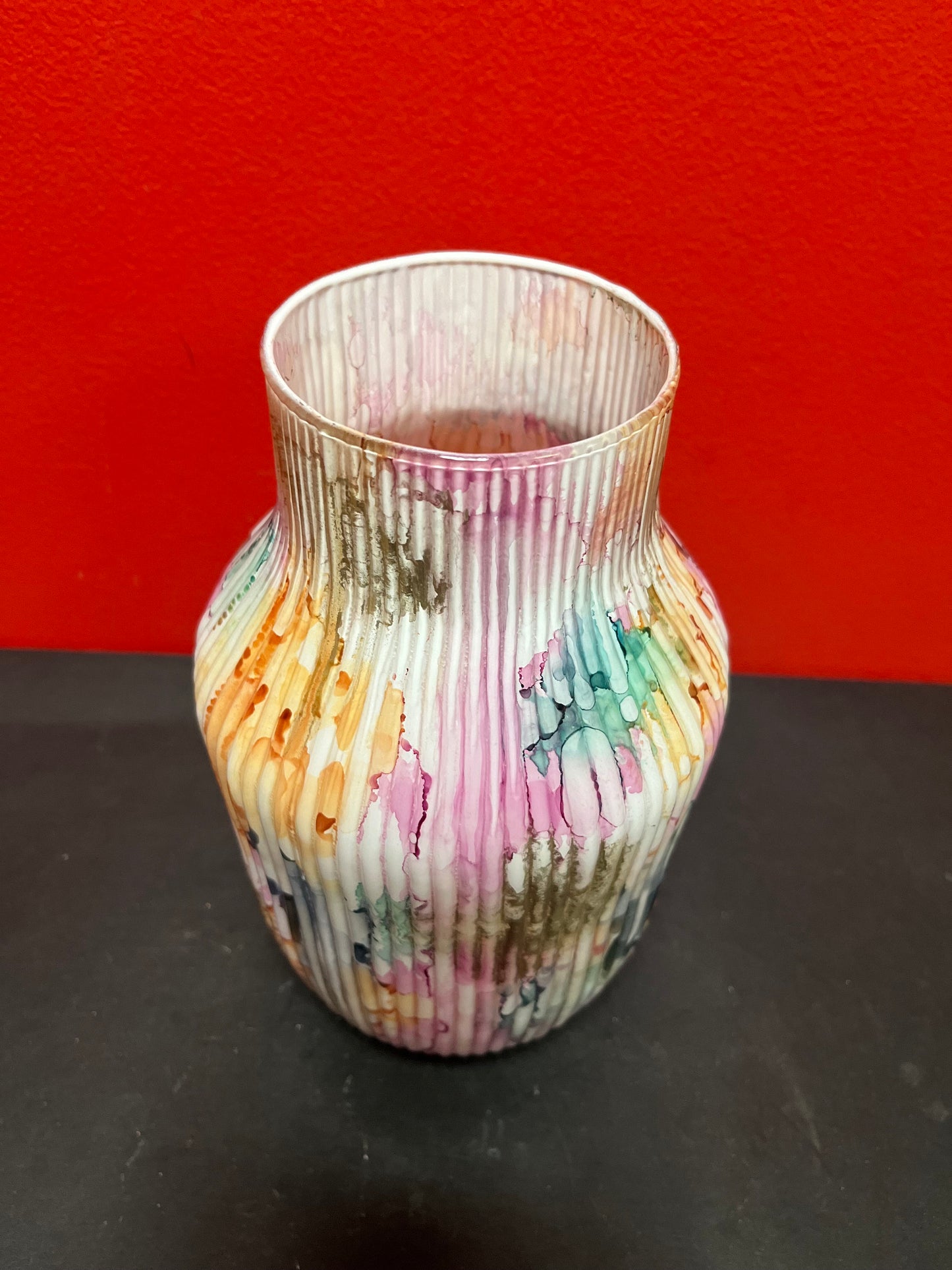 Fabulous 9 inch tall European style handblown glass vase   perfect condition