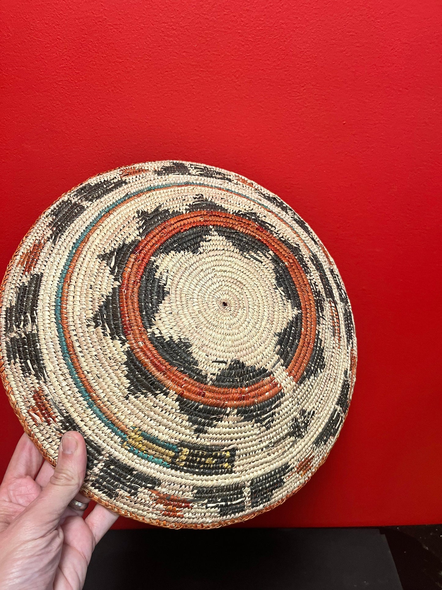 Stunning 14 inch Authentic antique Navajo woven basket bowl  Great condition and fabulous colours - wow  Great value