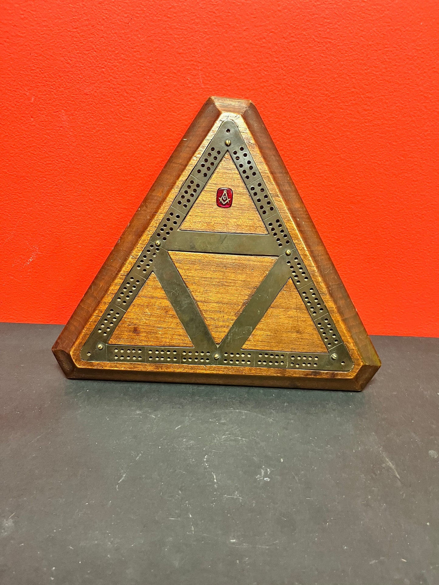 Lovely wood and brass masonic crib board   no pegs 12 x 10 high