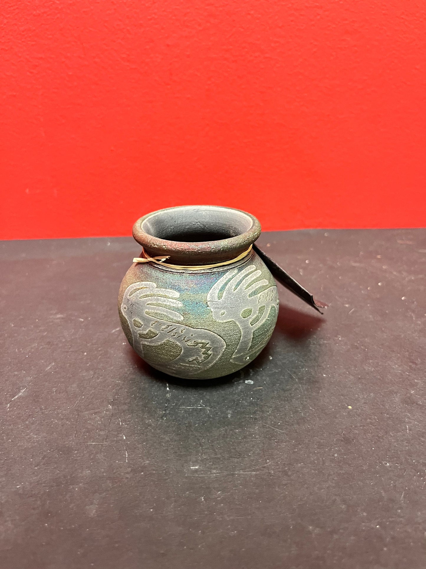 Lovely vintage Navajo Kokopelli signed handmade pottery vase with the original tag  perfect condition