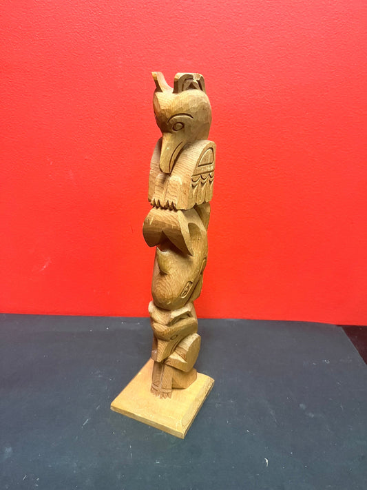 Fantastic 16 inch tall signed cedar indigenous first nations Pacific northwest coast totem pole   absolute beauty  chip on ear