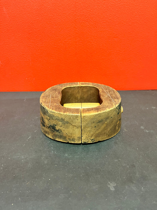 A  Lovely antique 7 x 6 x 3 high wooden hat stretcher   very unusual and cool  good value