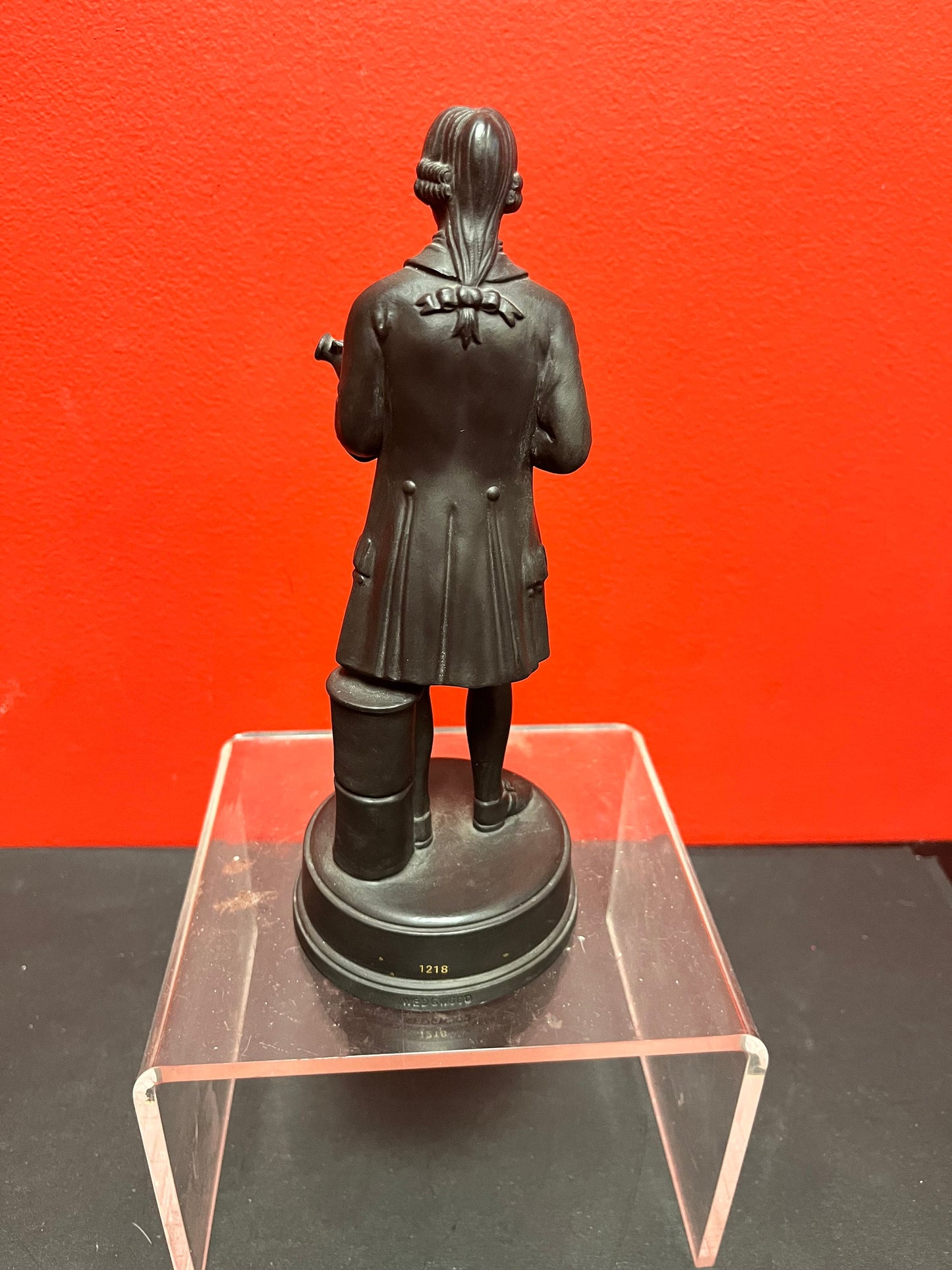 9 inch statue of Josiah Wedgwood  Basalt  black Wedgewood