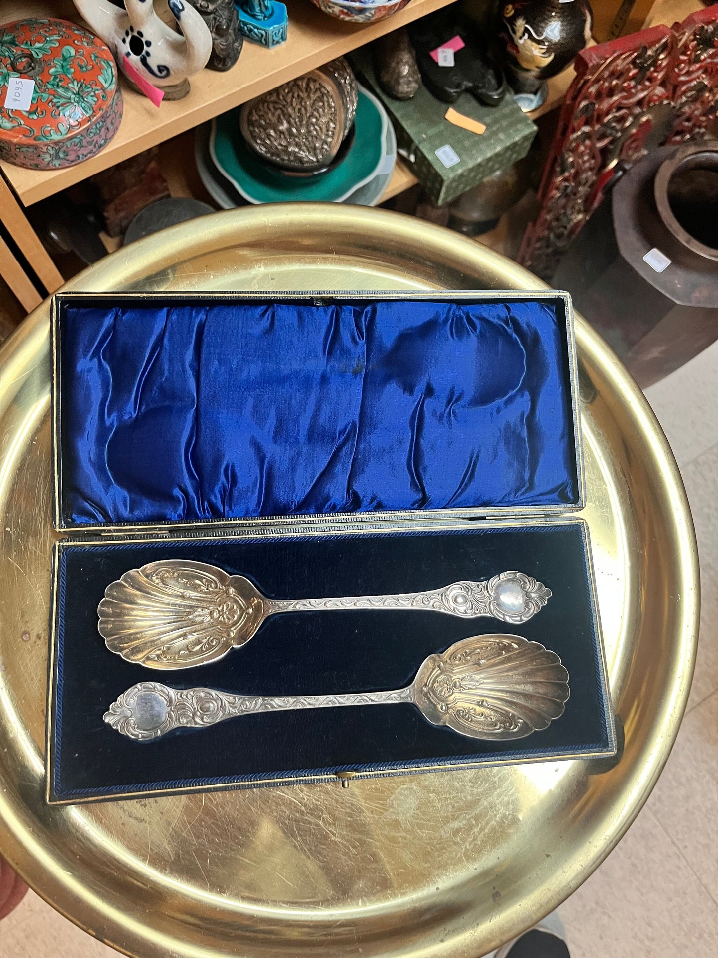Lovely pair heavy English 9 inch long silver plated berry spoons in box  wonderful gift