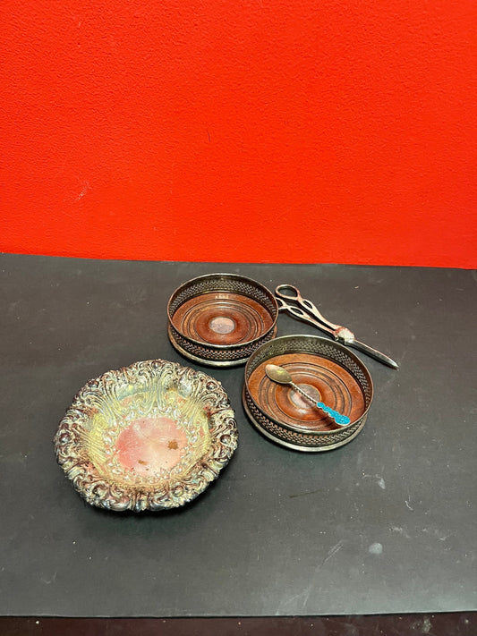 Beautiful lot of antique silver plate and sterling spoon good value