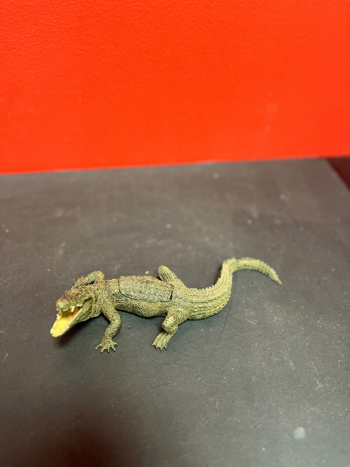 Stunning Franz Bergman signed Austrian cold painted bronze alligator  8 inches long  amazing condition and patina wow