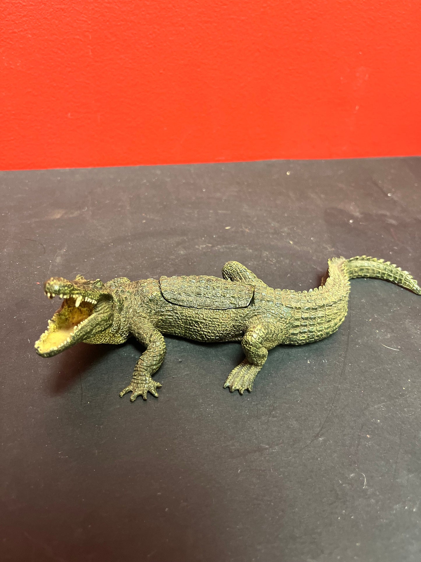 Stunning Franz Bergman signed Austrian cold painted bronze alligator  8 inches long  amazing condition and patina wow