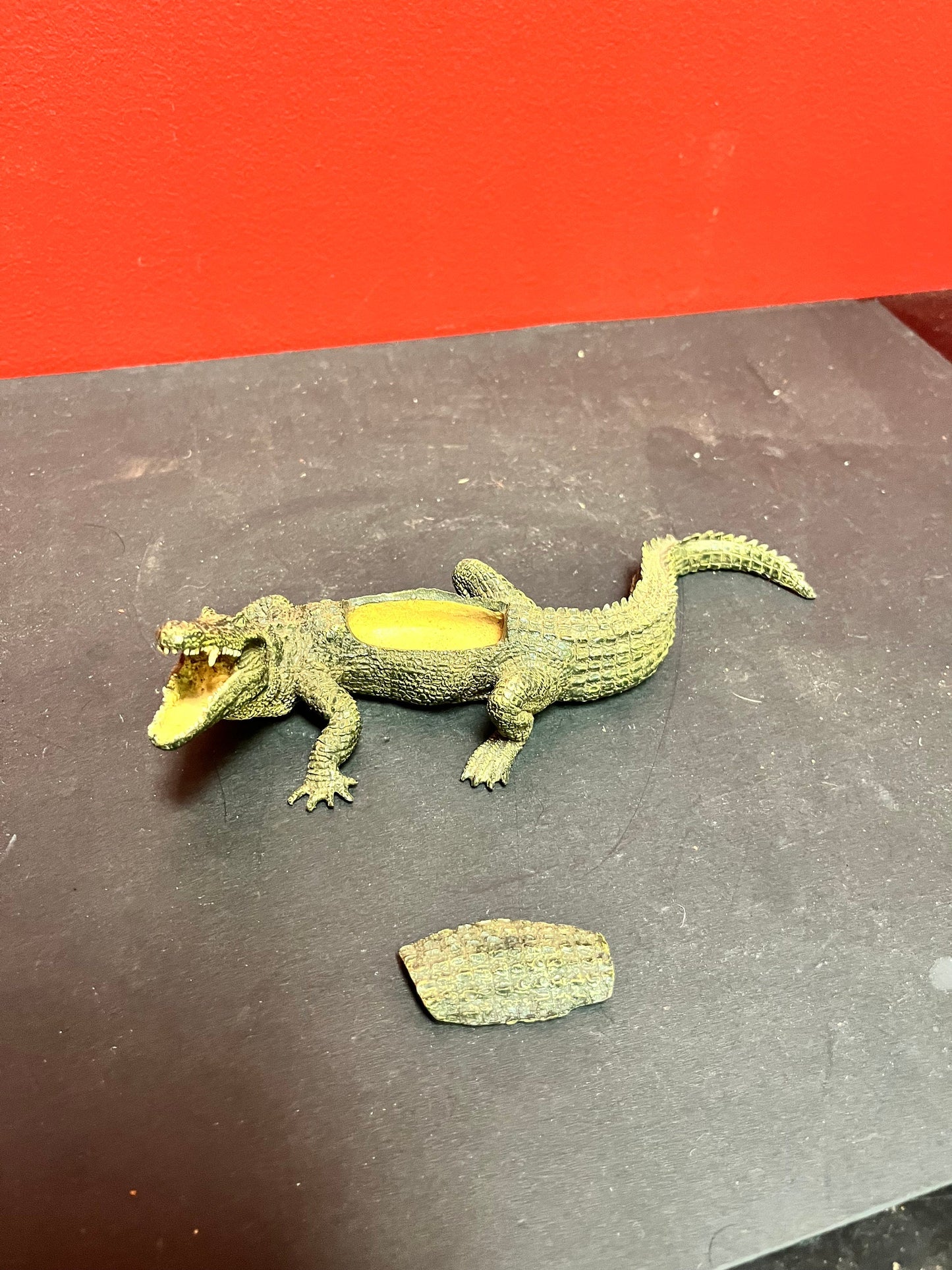 Stunning Franz Bergman signed Austrian cold painted bronze alligator  8 inches long  amazing condition and patina wow