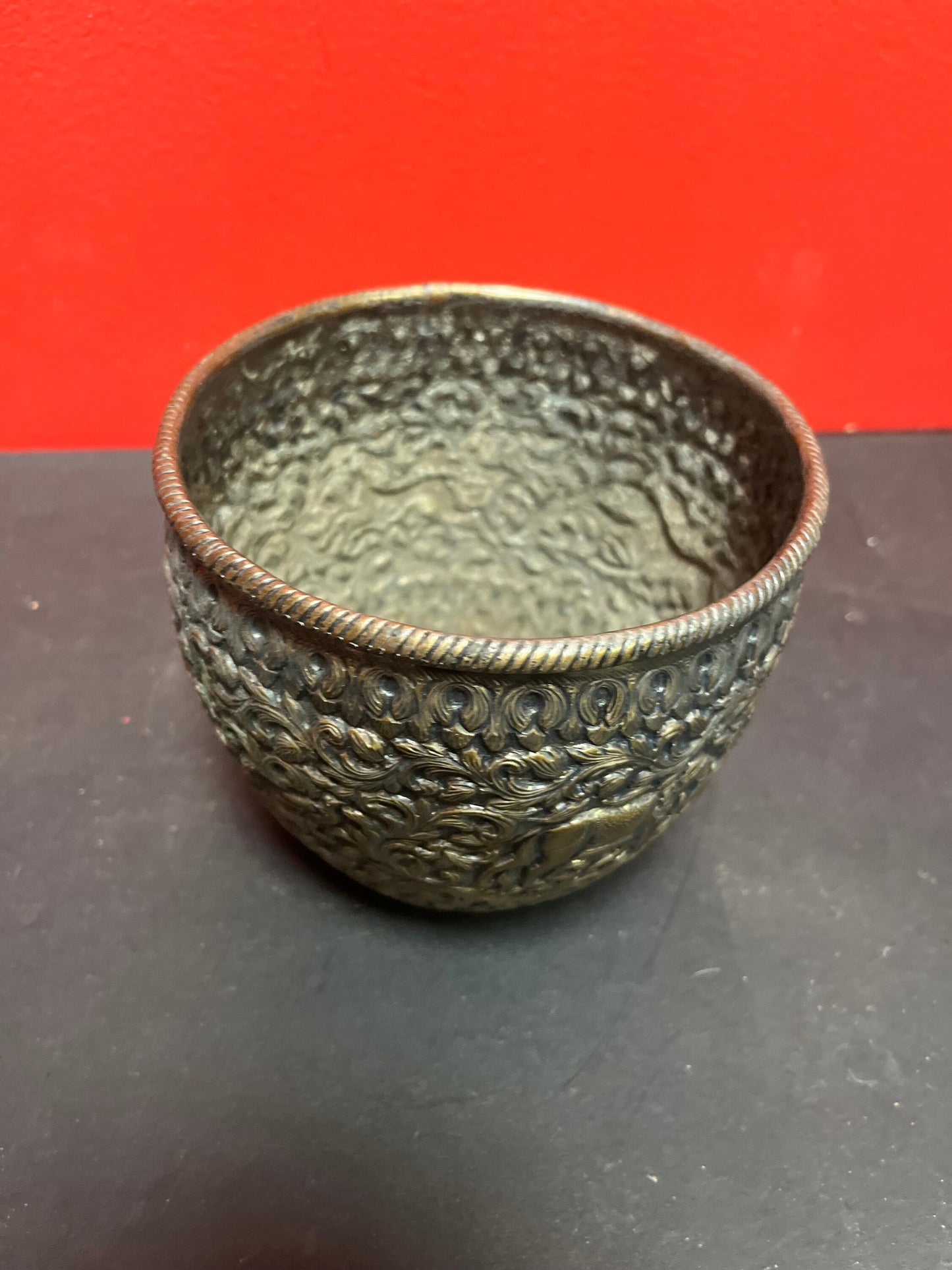 5 x 5.5 brass on silver plate plant pot  Indian raj silver  amazing detail and imagery  wow