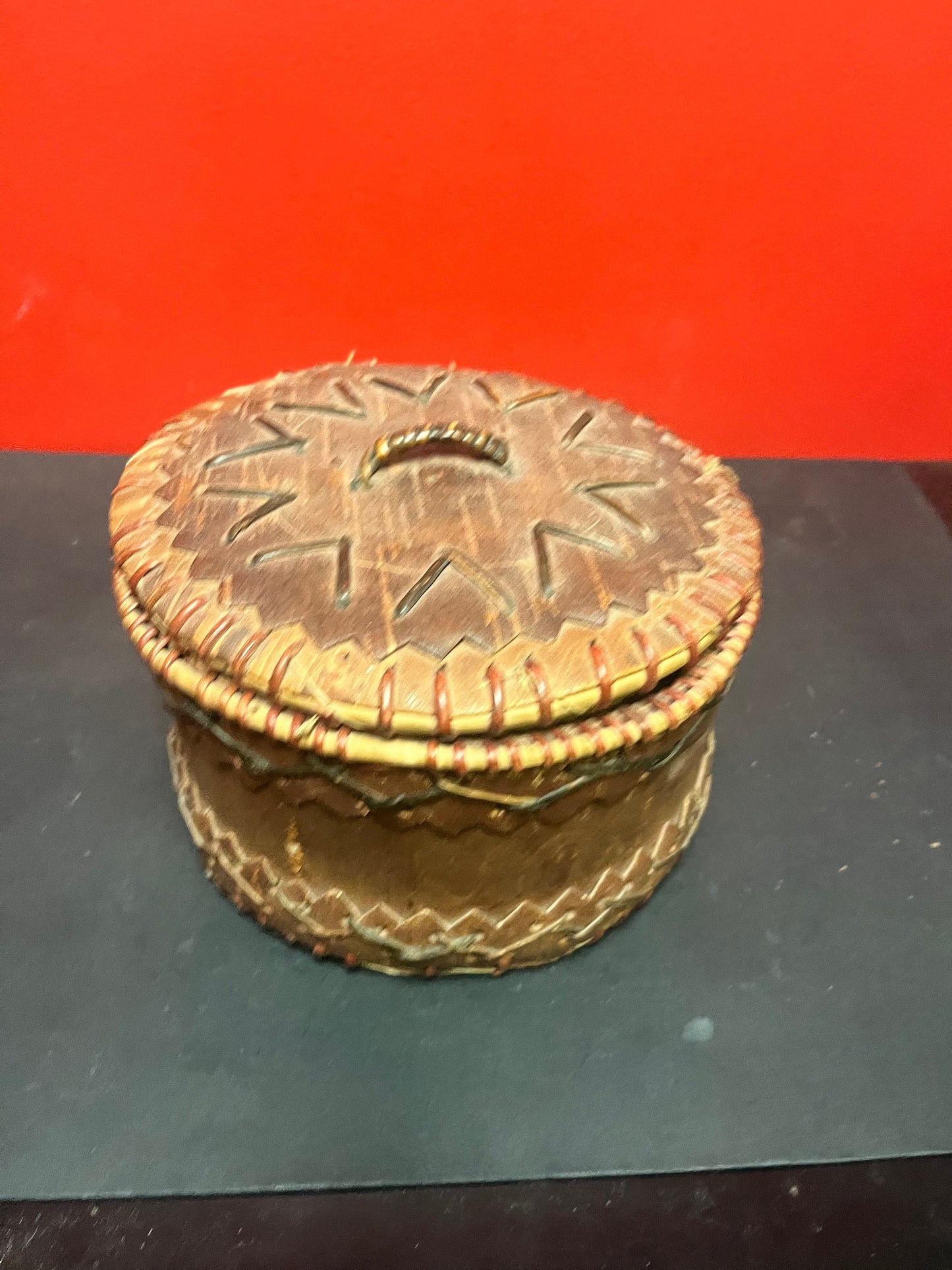 7 x 4 high indigenous first nations Cree north Saskatchewan Cedar Bork box with lid  wonderful condition and so much history  good value