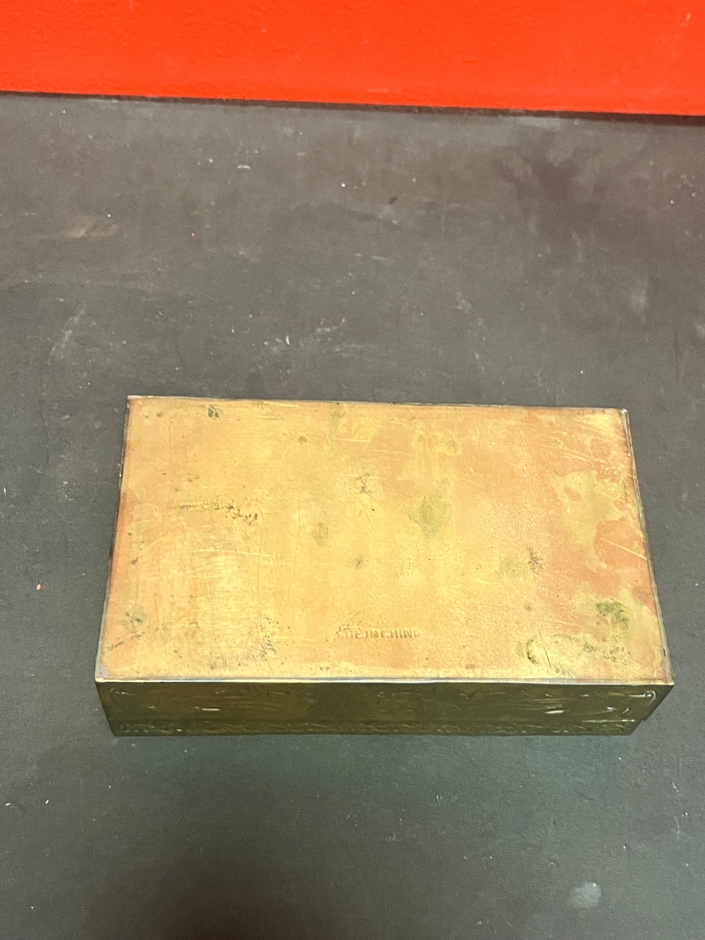 Fabulous 6 x 4 x 2 high antique Chinese brass box with dragons   wood lined  lovely patina  great gift