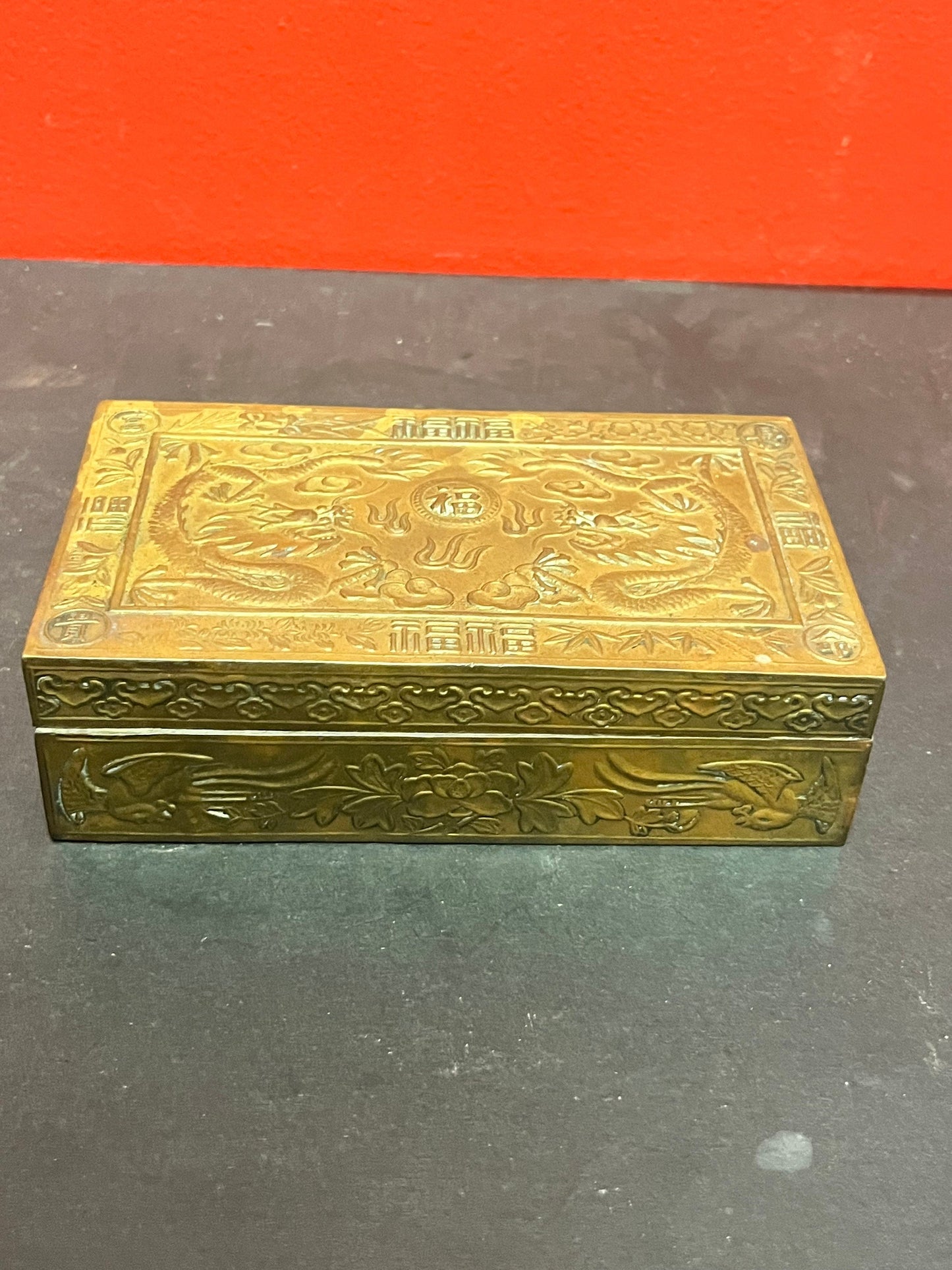 Fabulous 6 x 4 x 2 high antique Chinese brass box with dragons   wood lined  lovely patina  great gift