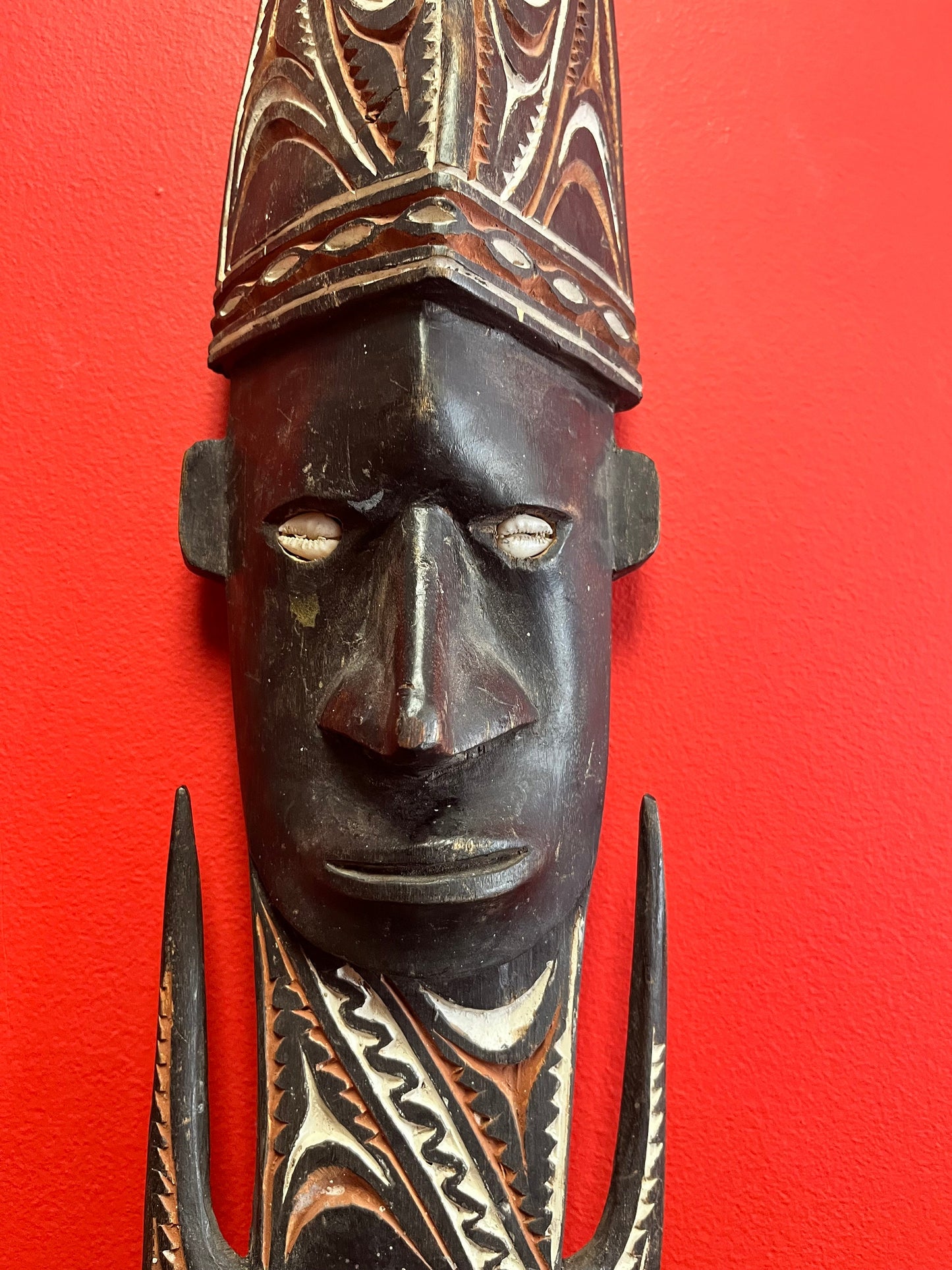 Antique Papua New Guinea 23 inch long mask with shell eyes   amazing condition and great look  oceanic historical piece