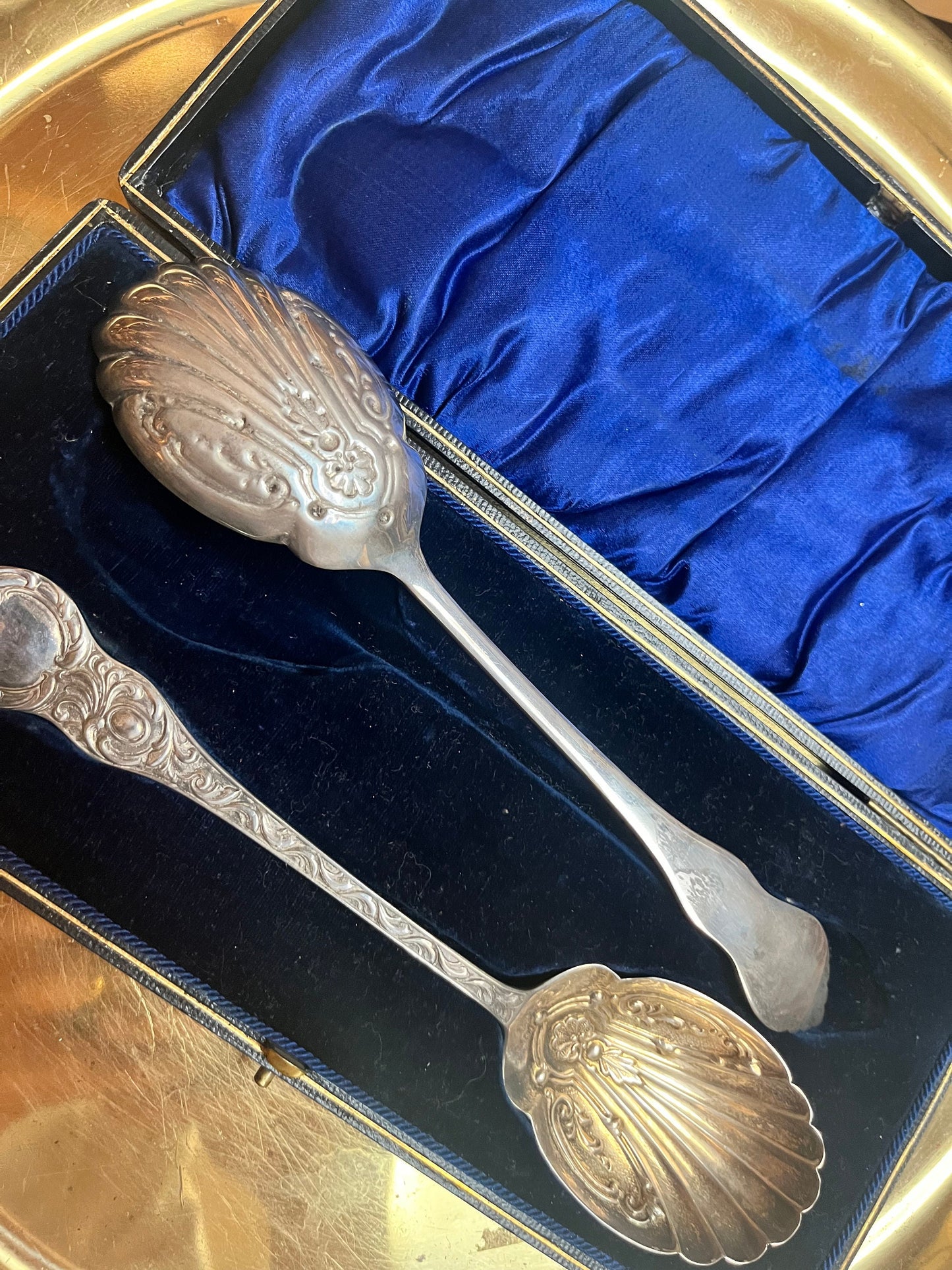 Lovely pair heavy English 9 inch long silver plated berry spoons in box  wonderful gift