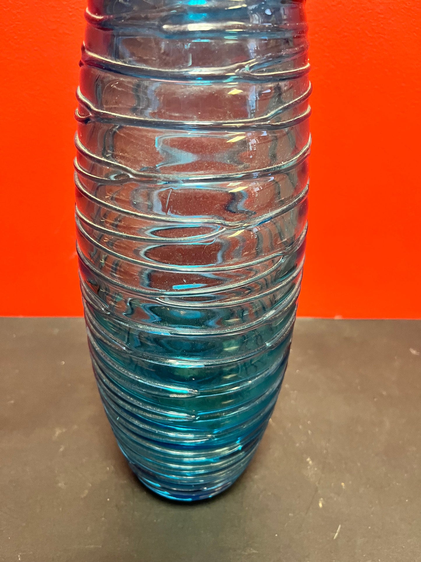 Stunning 13 inch tall rare Murano threaded glass vase  FULVIO BIANCONI  venini  mint condition  wow